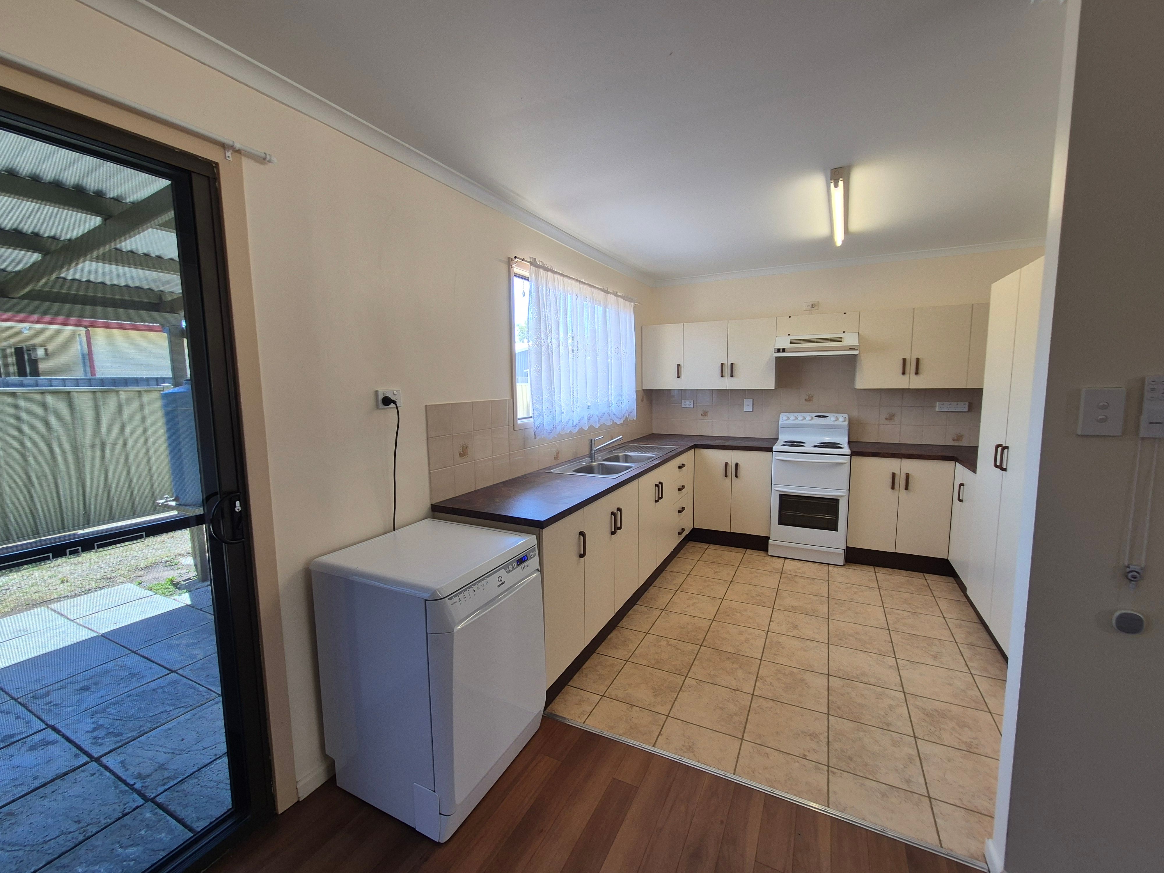 112 Opal Street, Emerald, QLD 4720