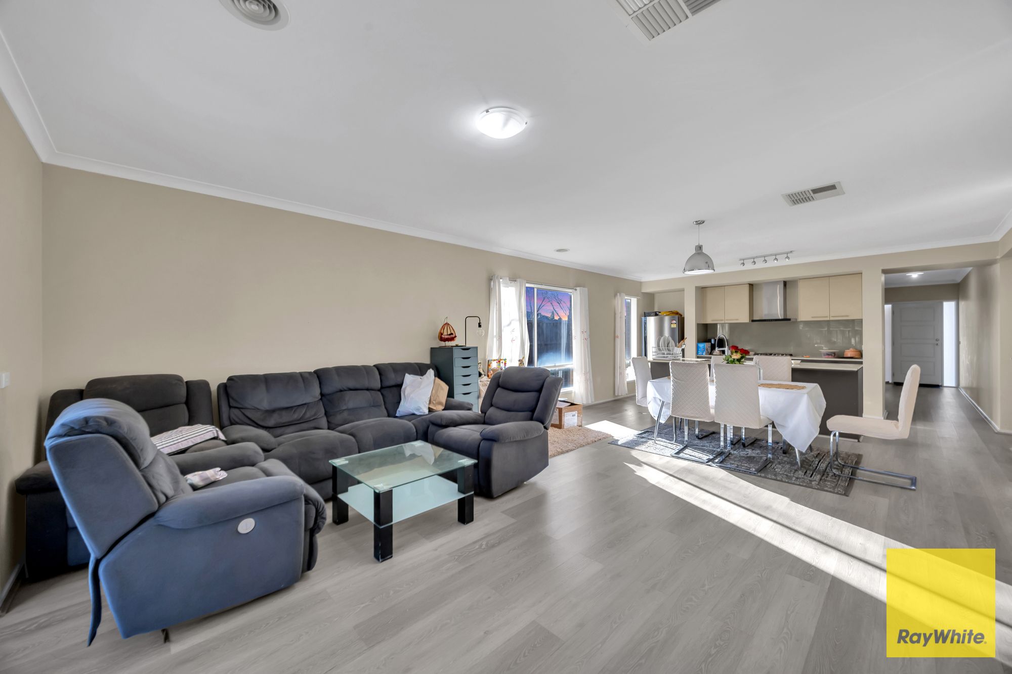 18 Susan Place — photo 15 of 18