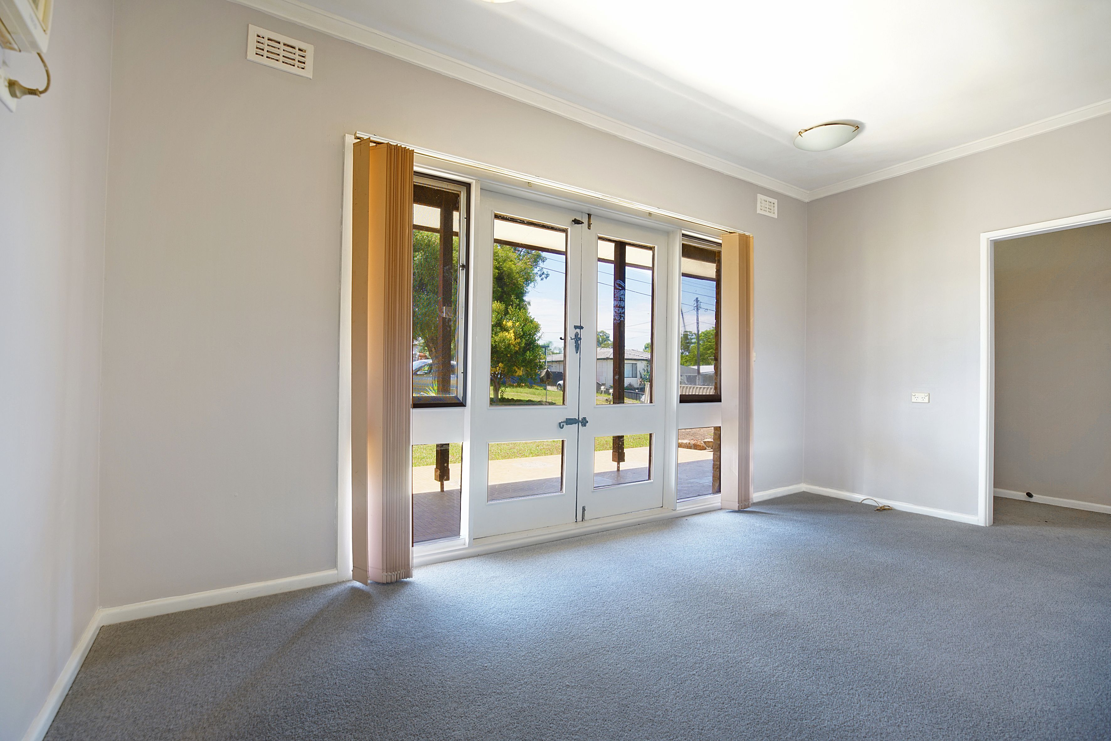 12 Dundee Street, Cambridge Park, NSW 2747