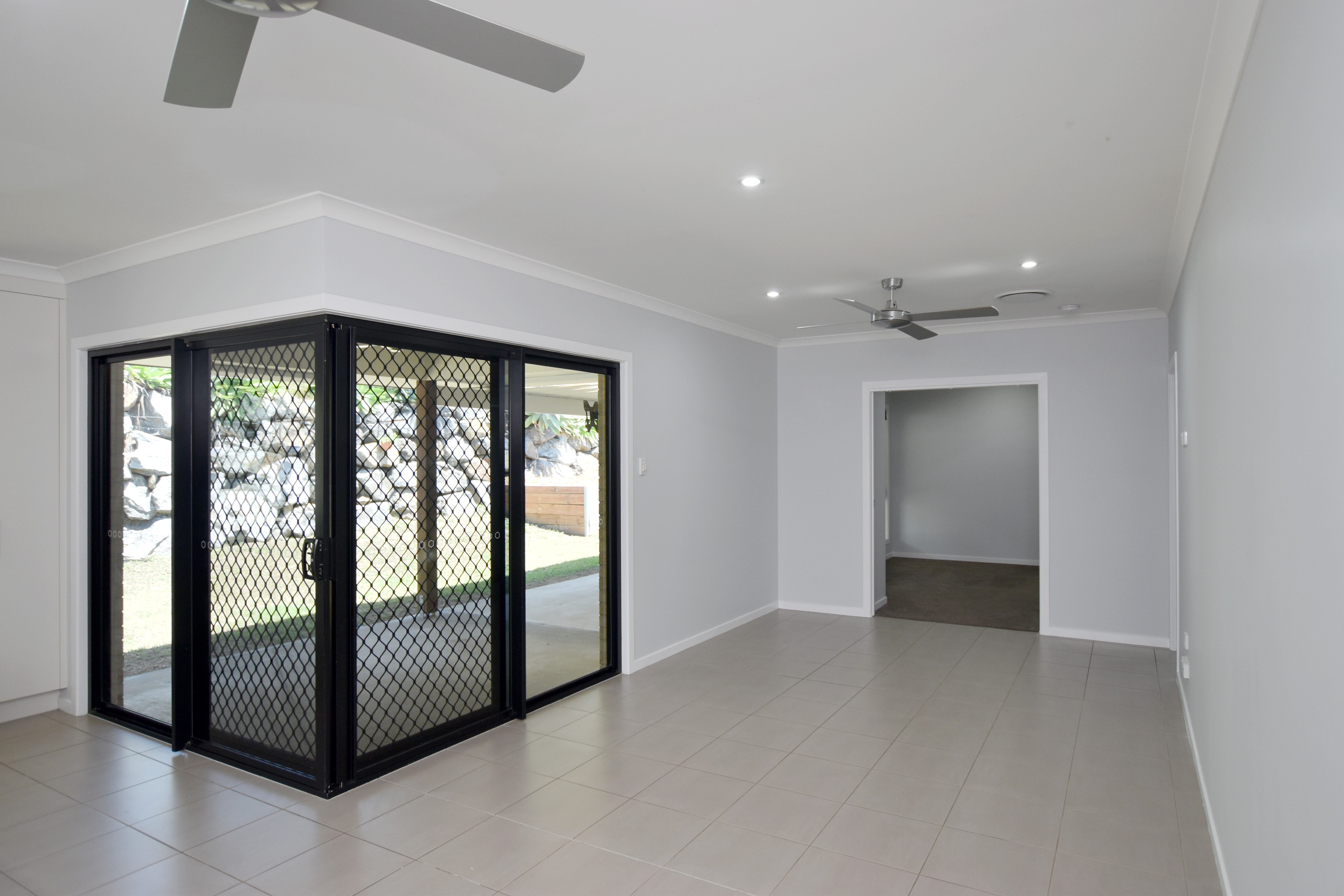 14 Kennedy Close, Glen Eden, QLD 4680