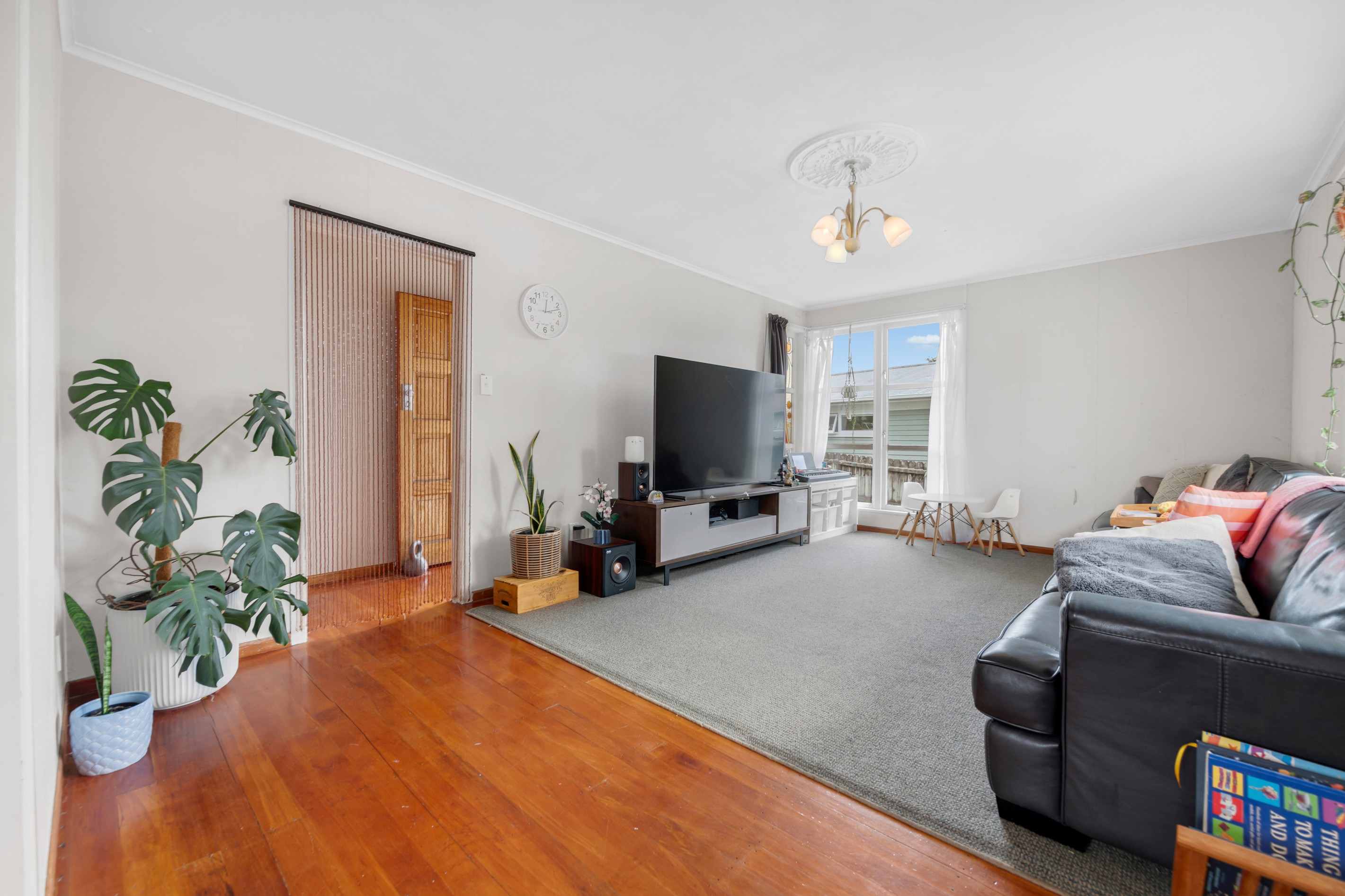 10 Wood Avenue, Howick, Manukau City