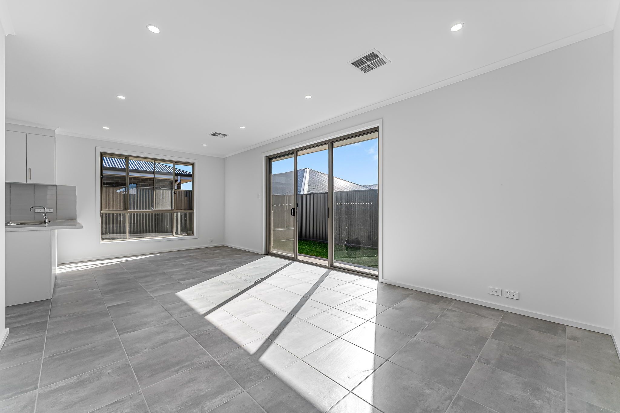 5 Southpoint Street, Port Noarlunga South, SA 5167