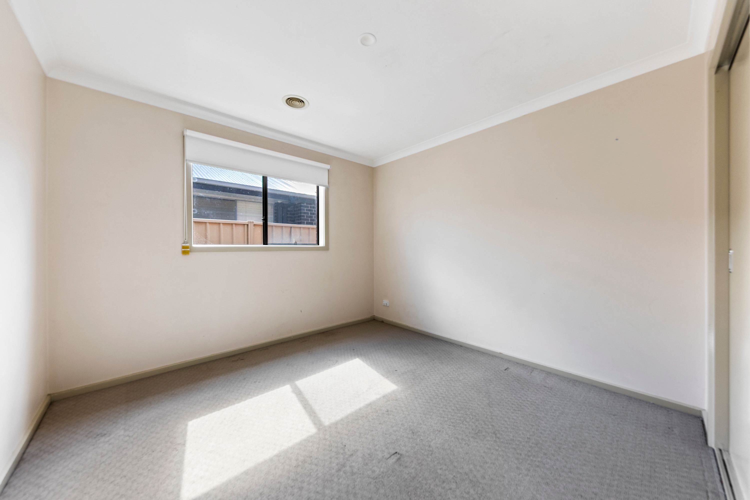15 Zenith Street — photo 10 of 22
