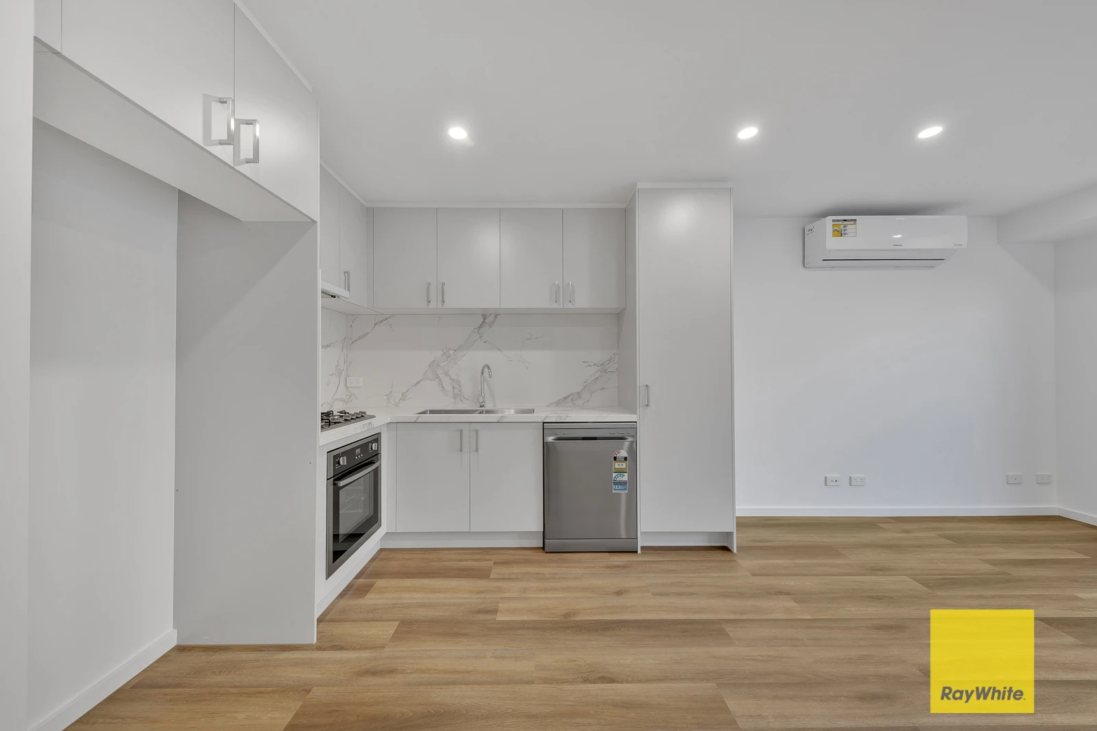 12/15 Thomas Street, Laverton, VIC 3028