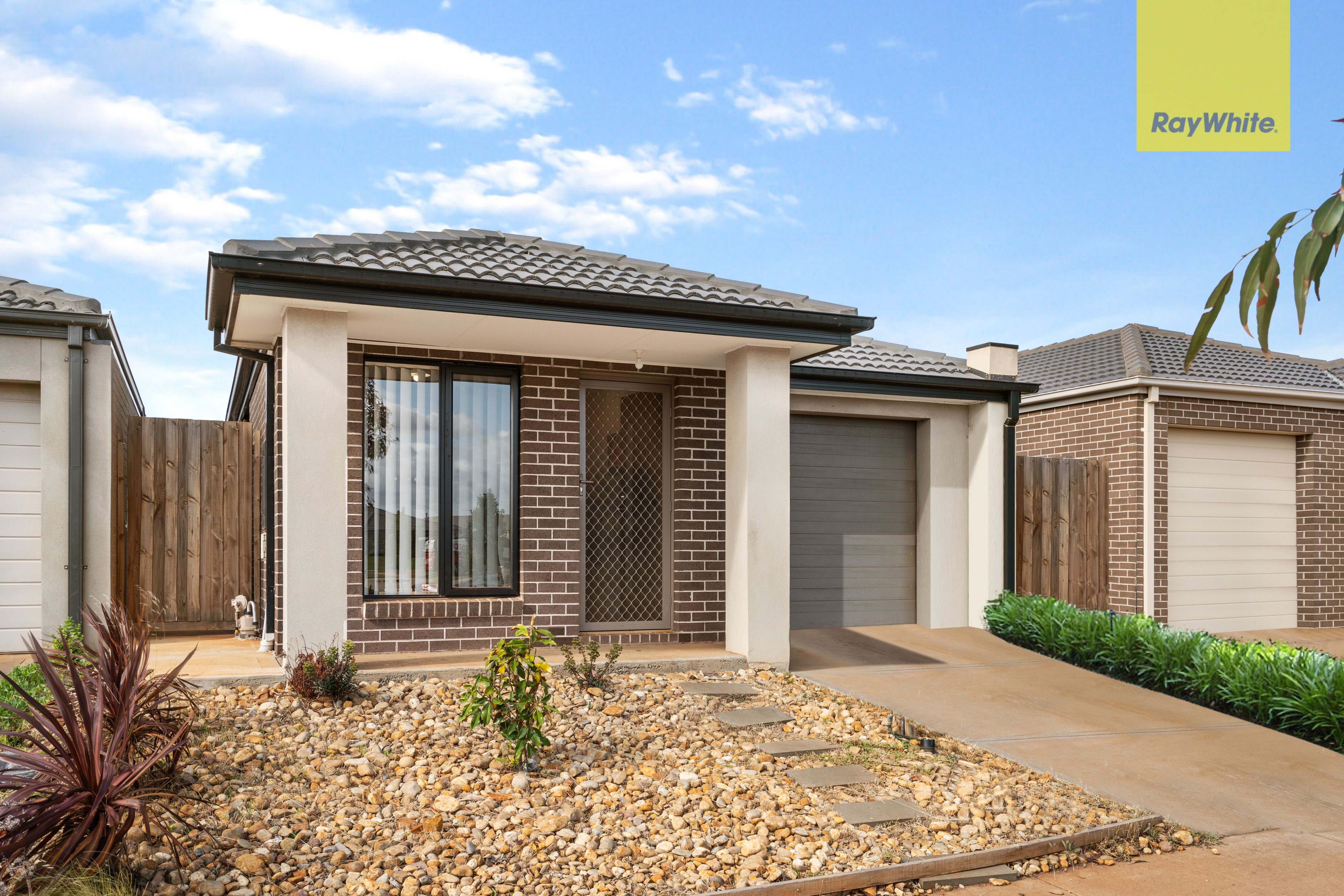 35 Mapleton Boulevard, Melton South, VIC 3338