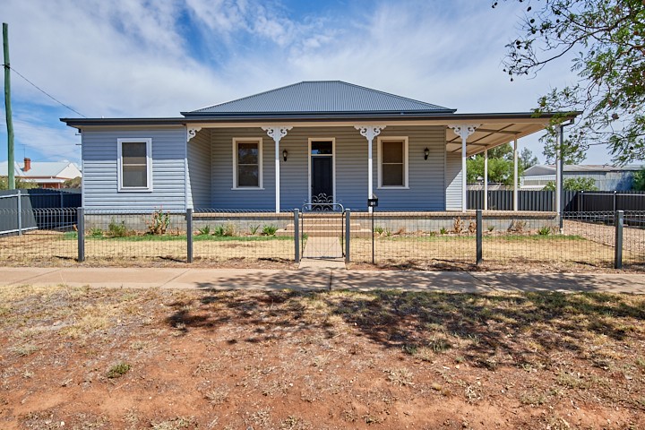 31 Wade Street, Coolamon, NSW 2701