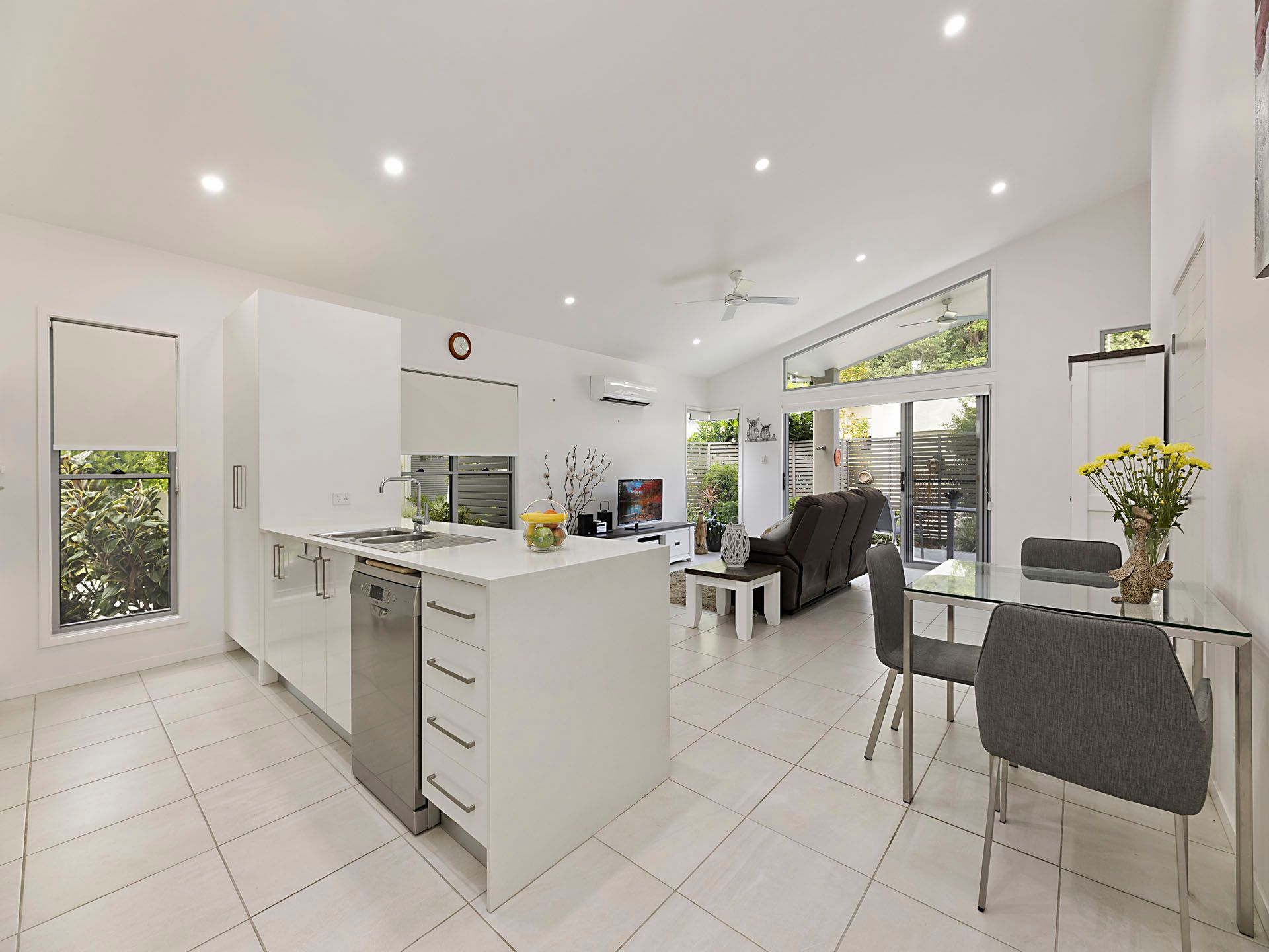 25 Owen Creek Road, Forest Glen QLD 4556