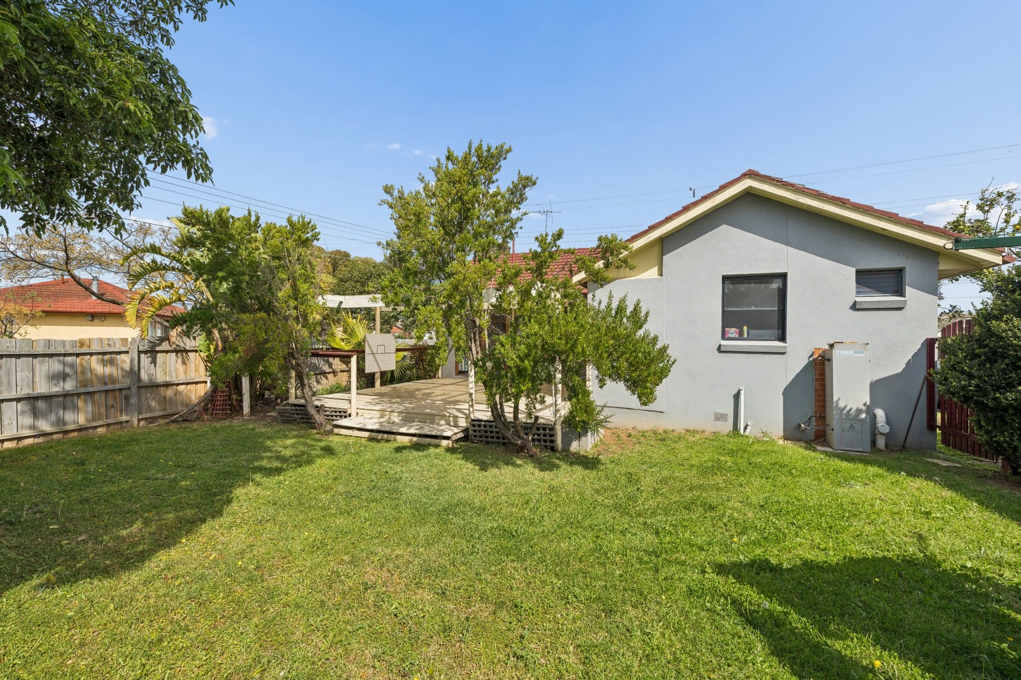 42 Centenary Crescent — photo 18 of 24