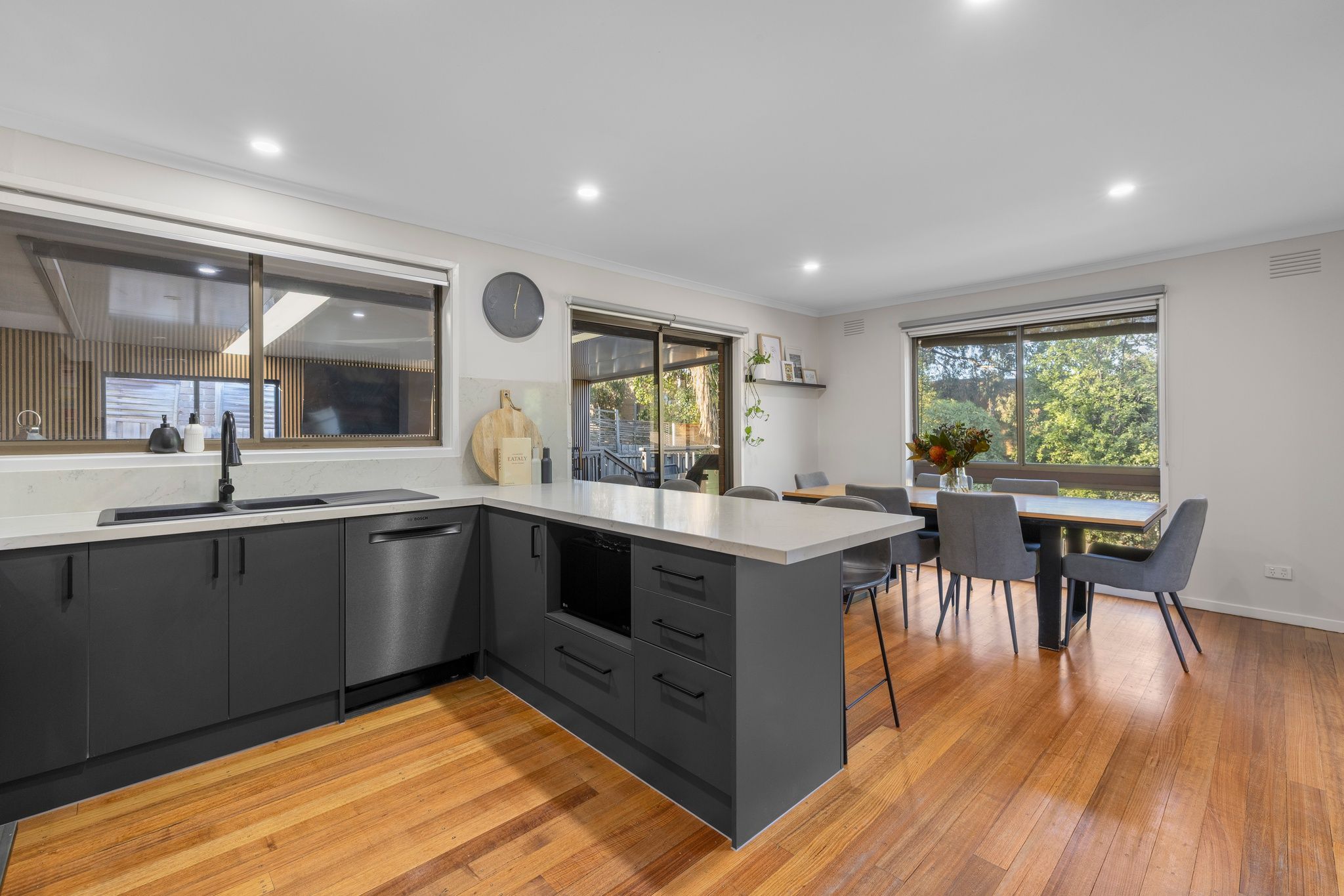 105 Loch Road — photo 4 of 16