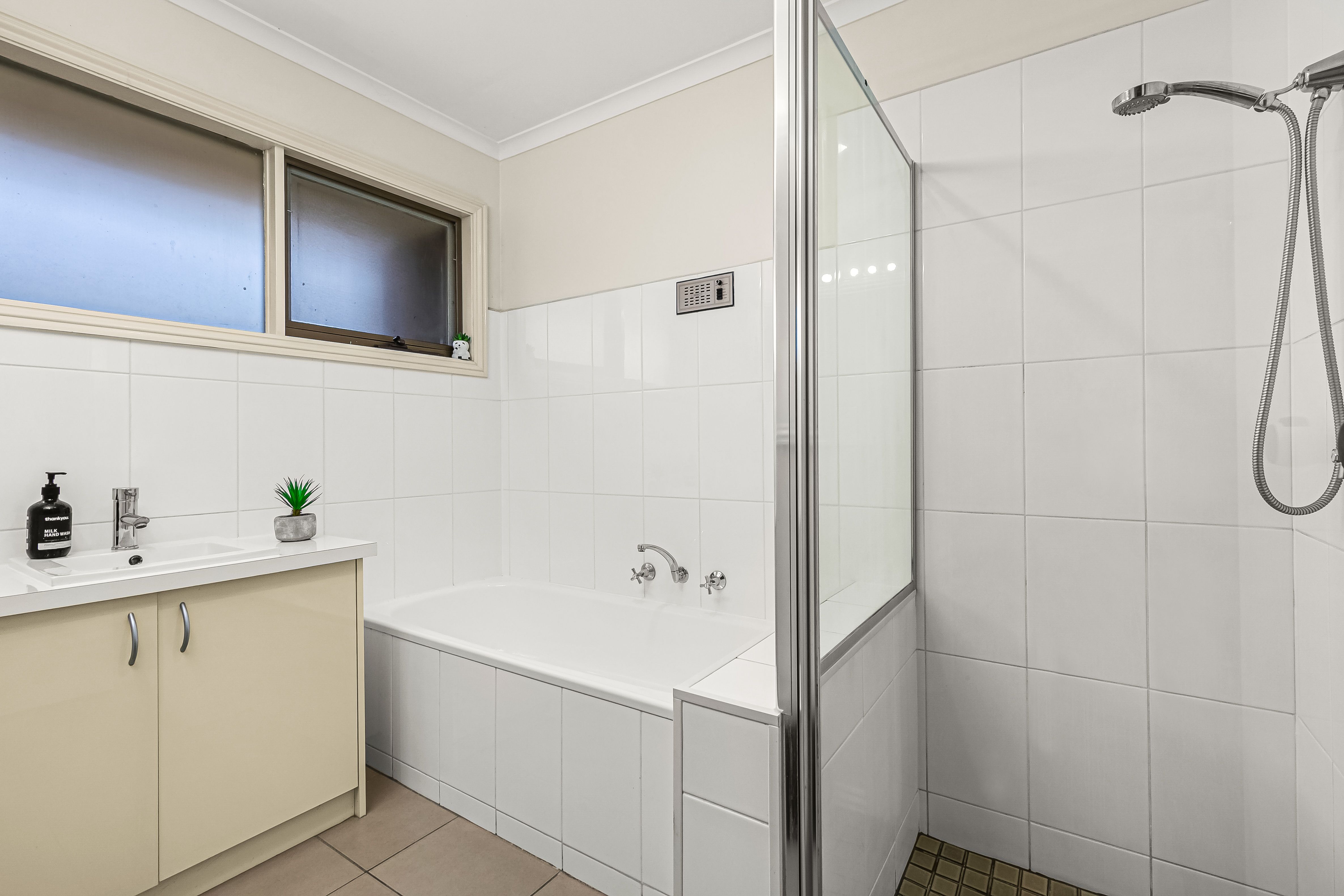 6 Langton Way — photo 6 of 9