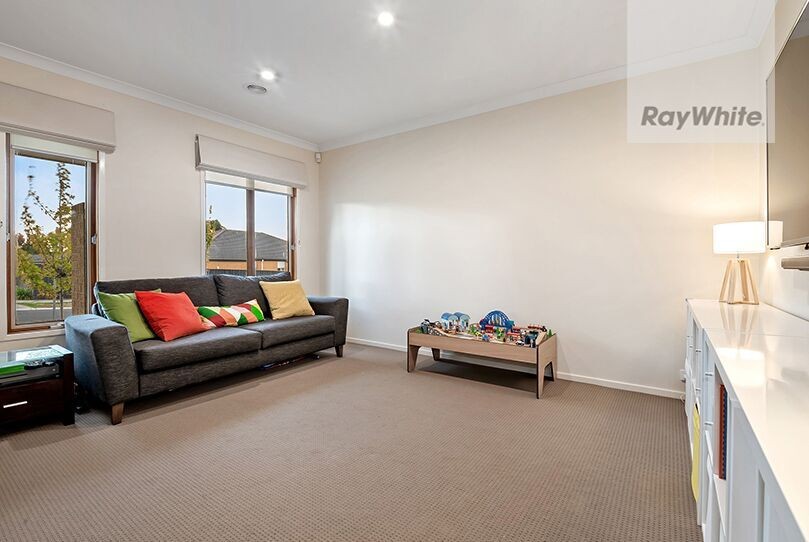 26 Bloomfield Drive, South Morang, VIC 3752