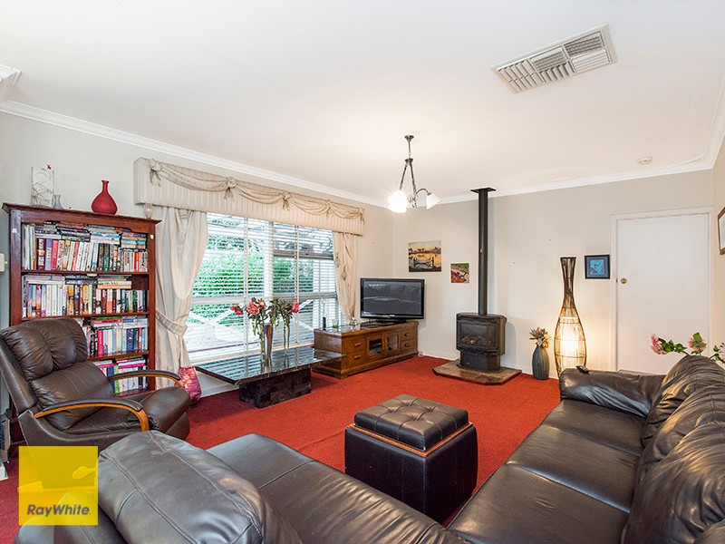 13 Springdale Road, Kalamunda, WA 6076