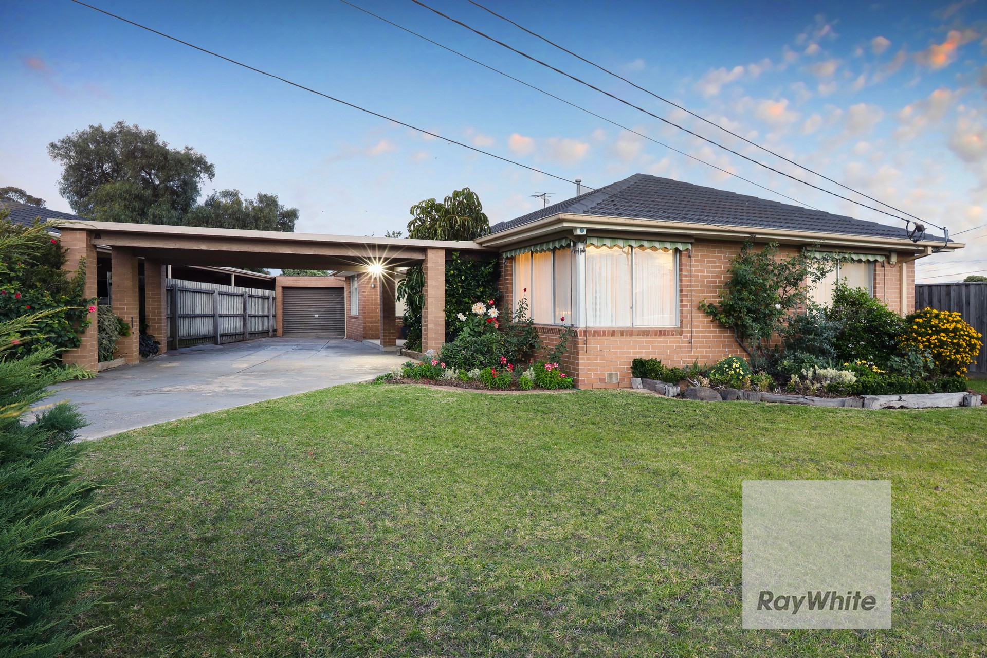 4 Gaynor Crescent, Gladstone Park, VIC 3043
