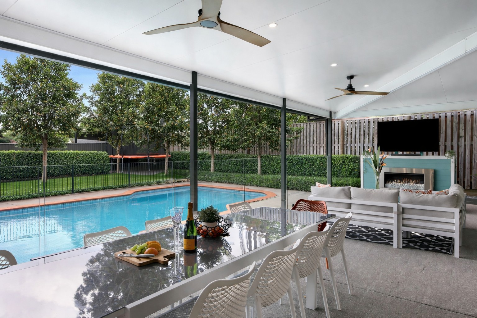 16 Collingwood Avenue, Robina, QLD 4226