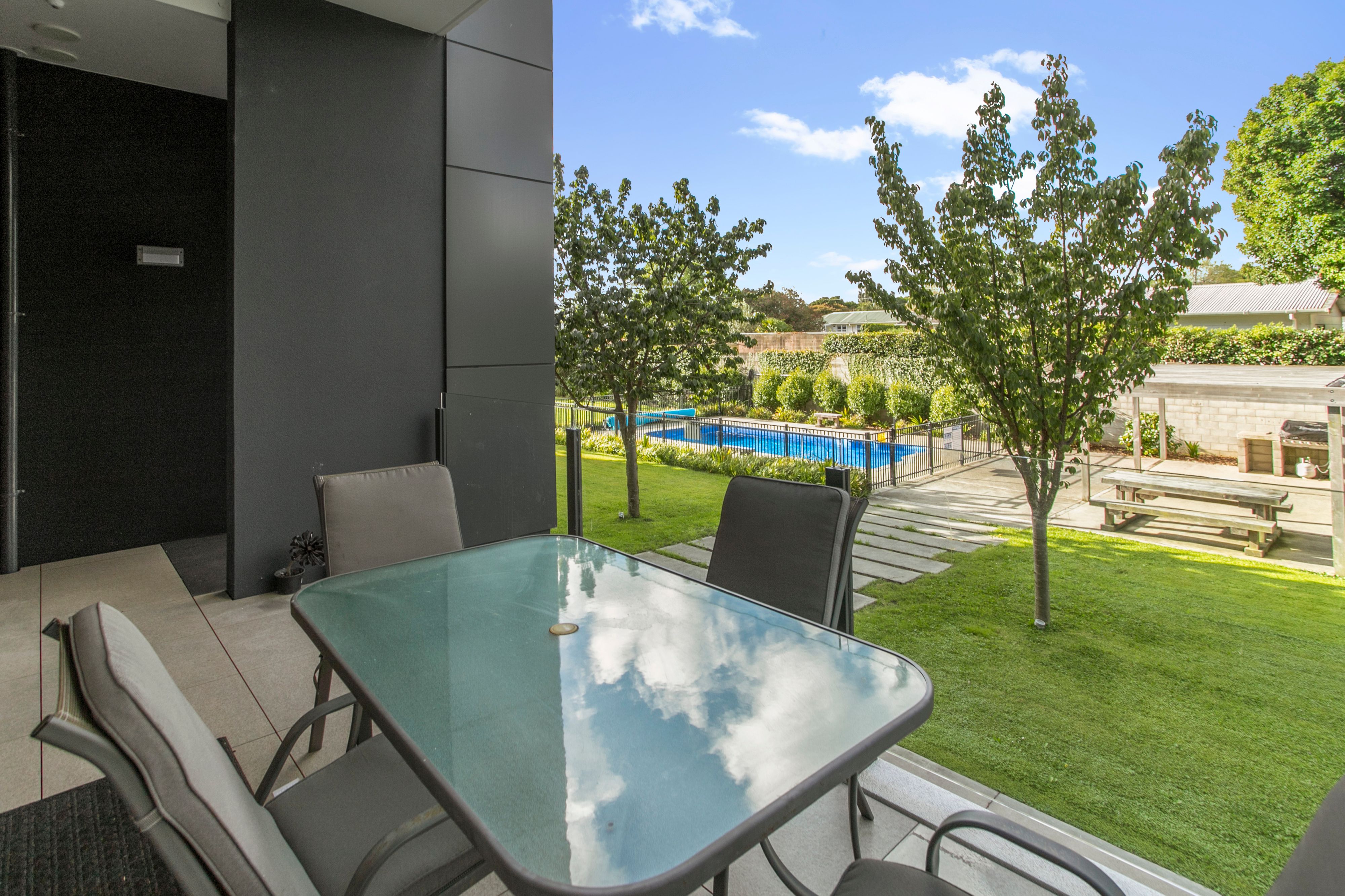 G14/8 Thompson Park Road, Mount Wellington, Auckland City