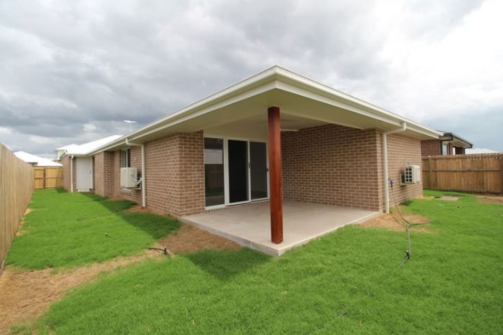 28 Sanctuary Crescent — photo 11 of 11
