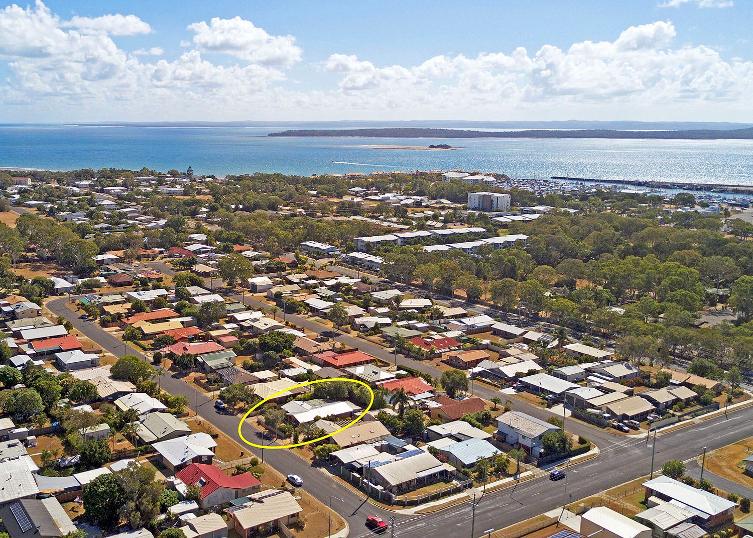 42 Limpus Street, Urangan, QLD 4655