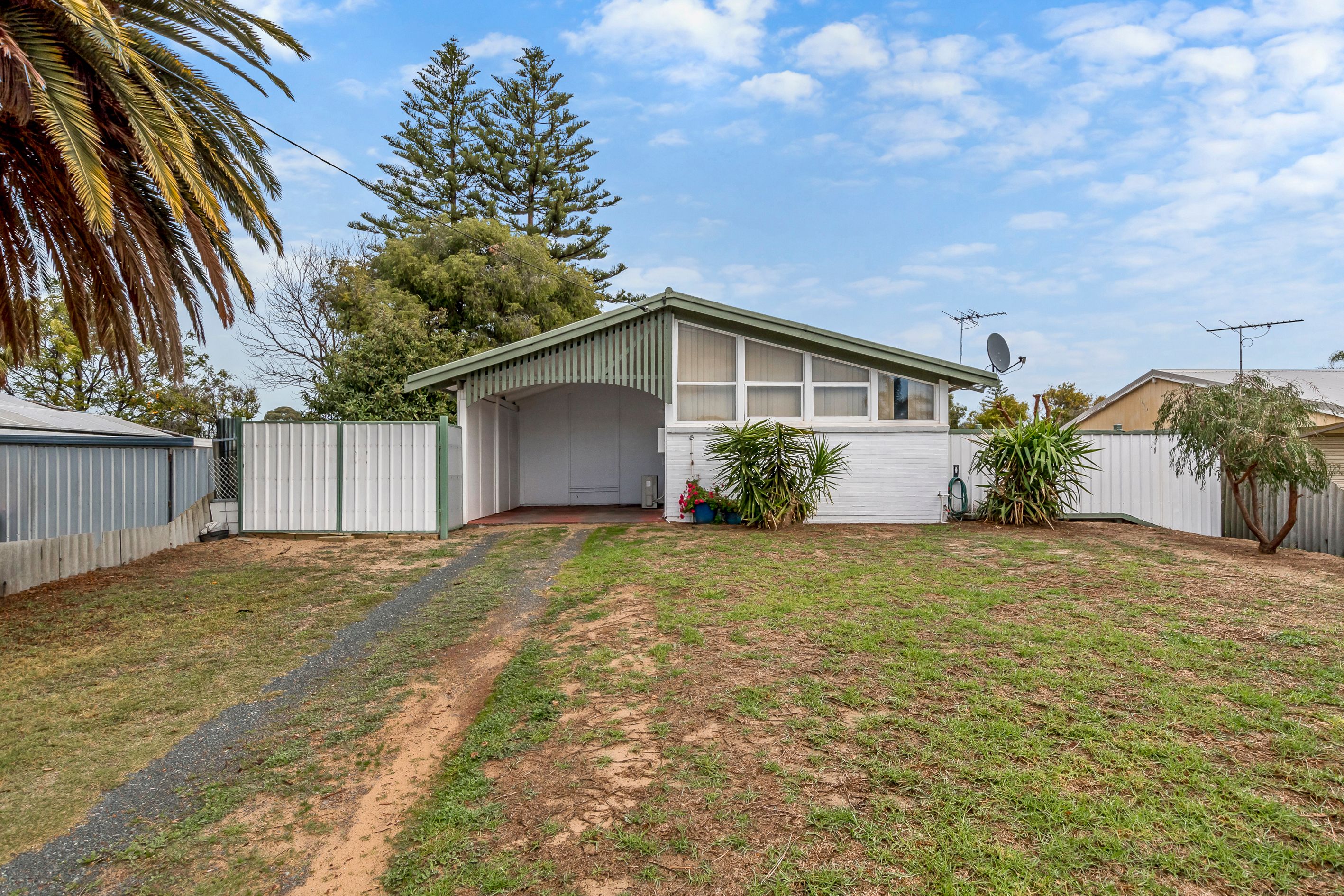 21 McCormick Street, Warnbro WA 6169