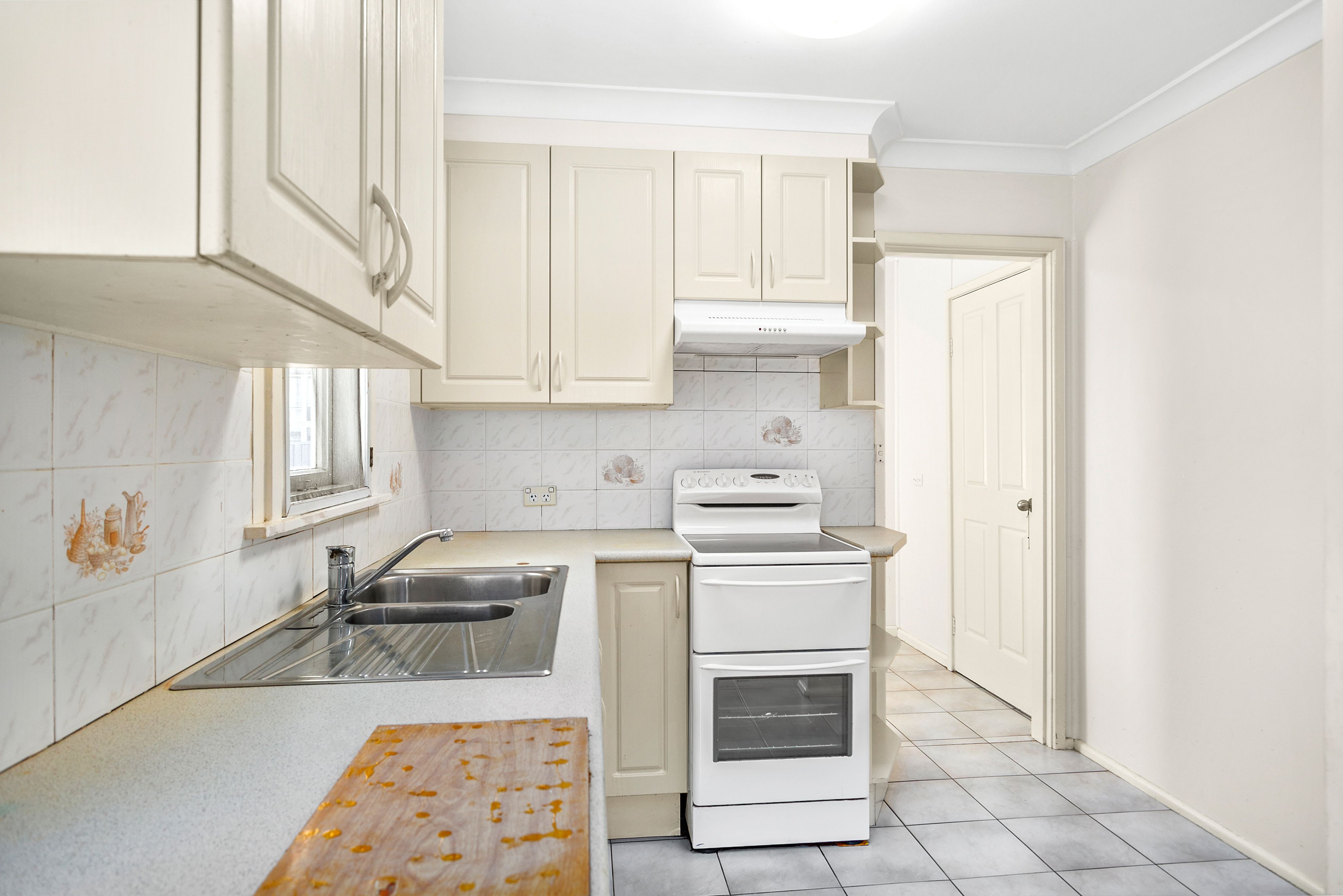 9 Day Street, Lake Illawarra, NSW 2528