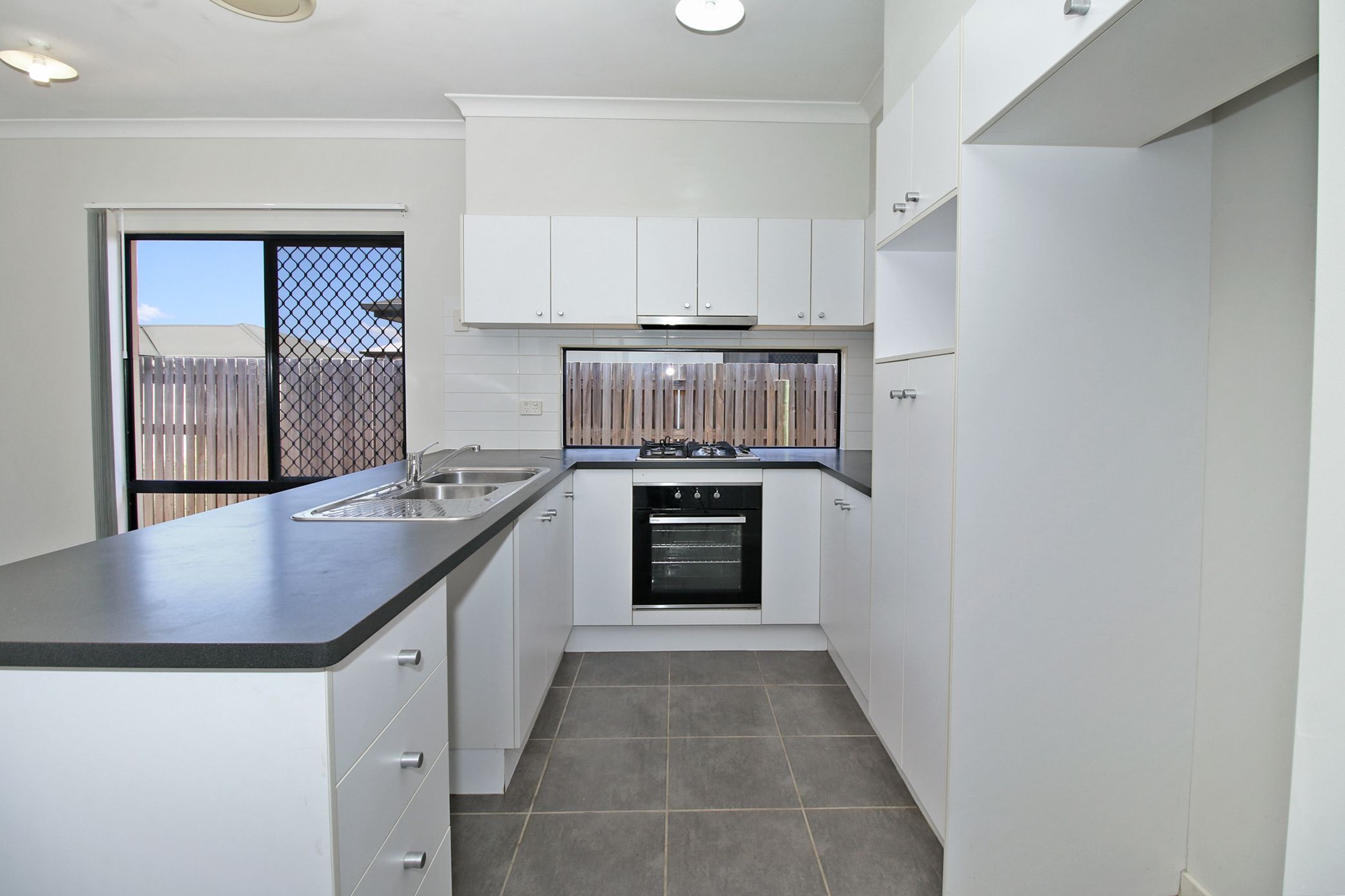 24 Derwent Circuit, Kelso, QLD 4815