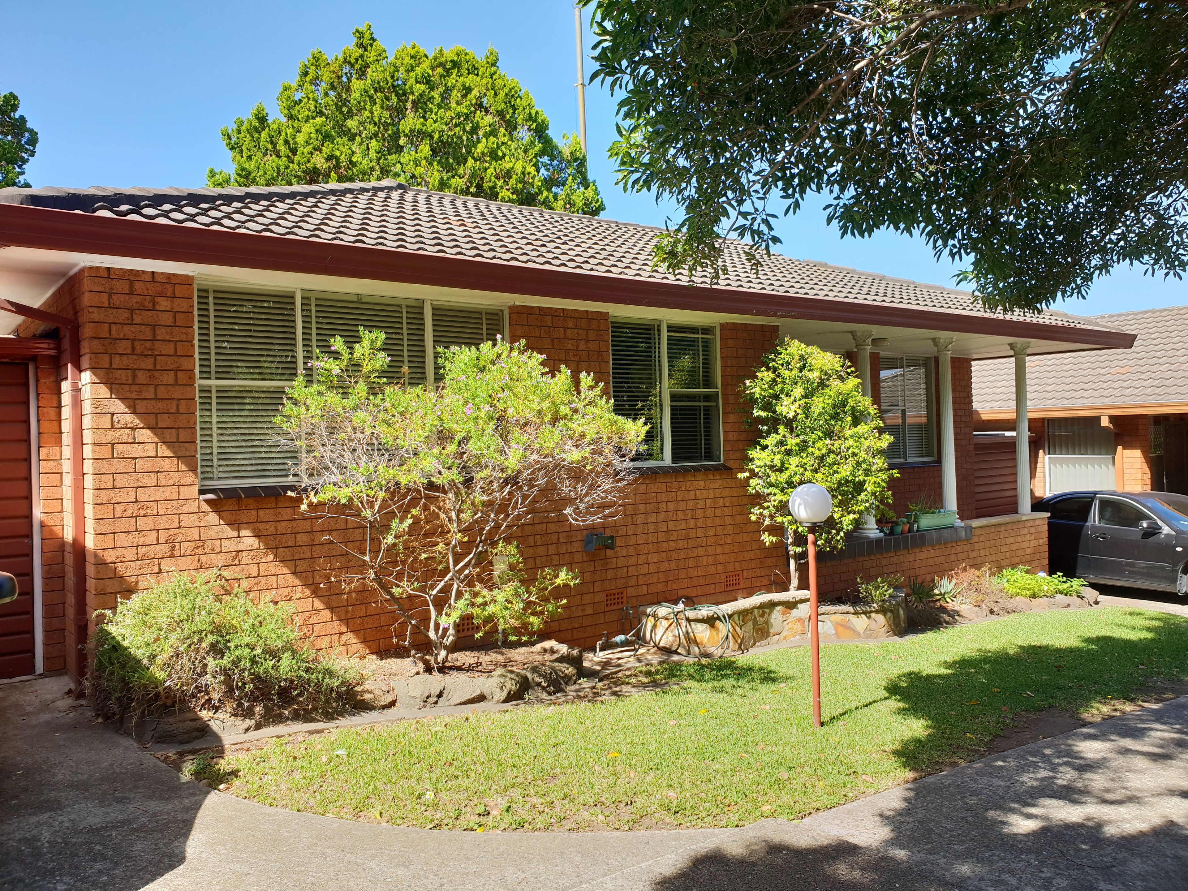 2/81 Gloucester Road, Hurstville, NSW 2220