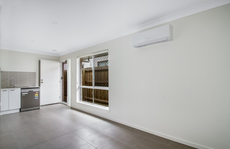 2/44 Mount Mitchell Street, Park Ridge, QLD 4125