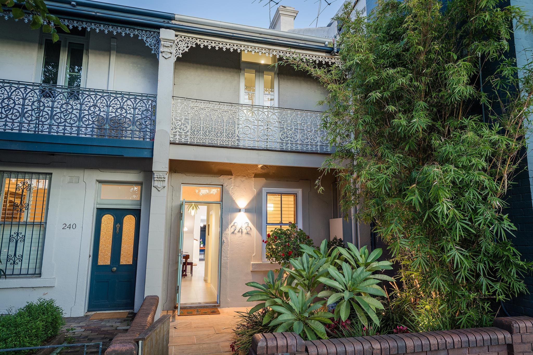 242 Victoria Road