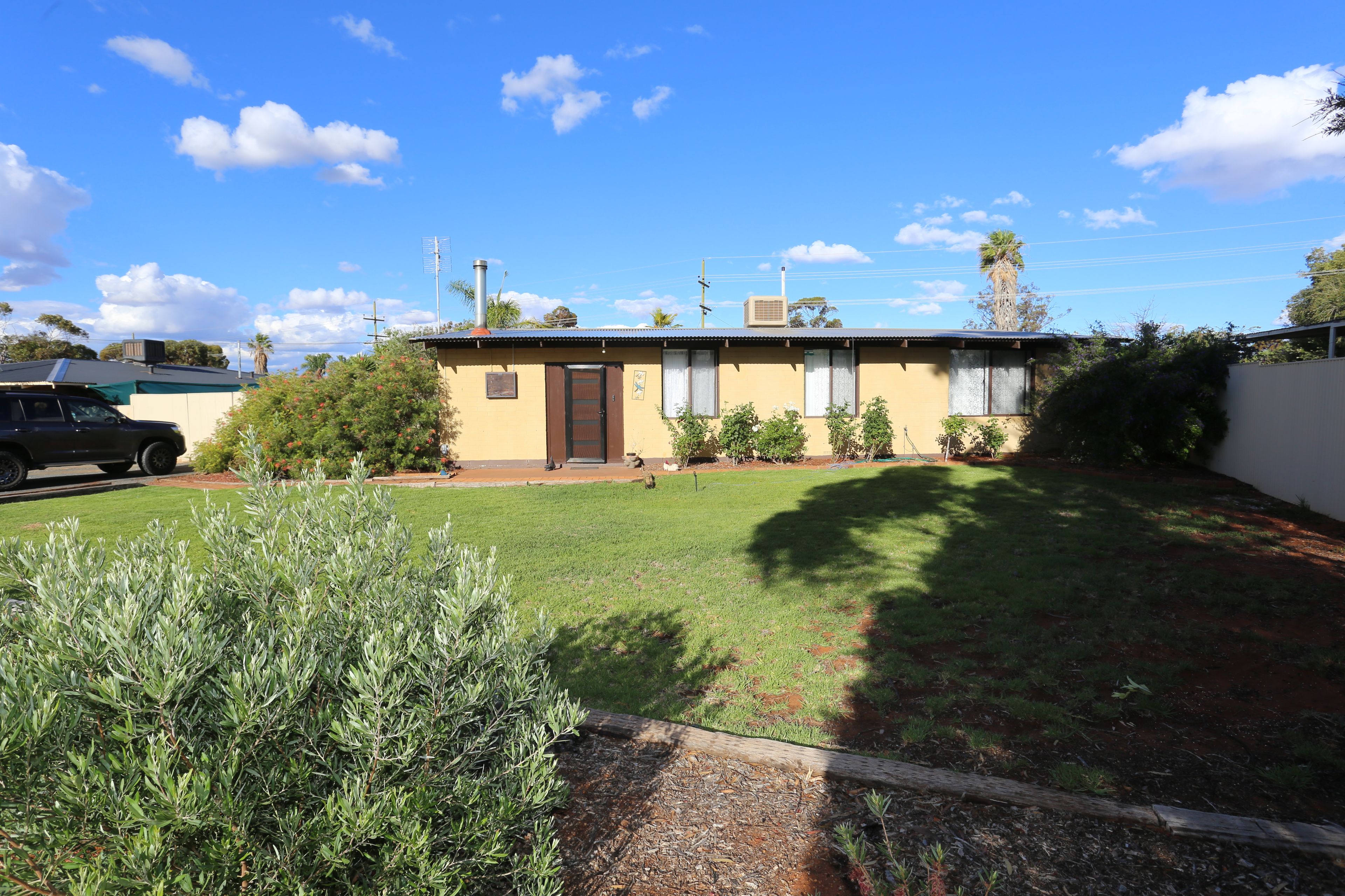 26 Saltbush Road, Kambalda West WA 6442