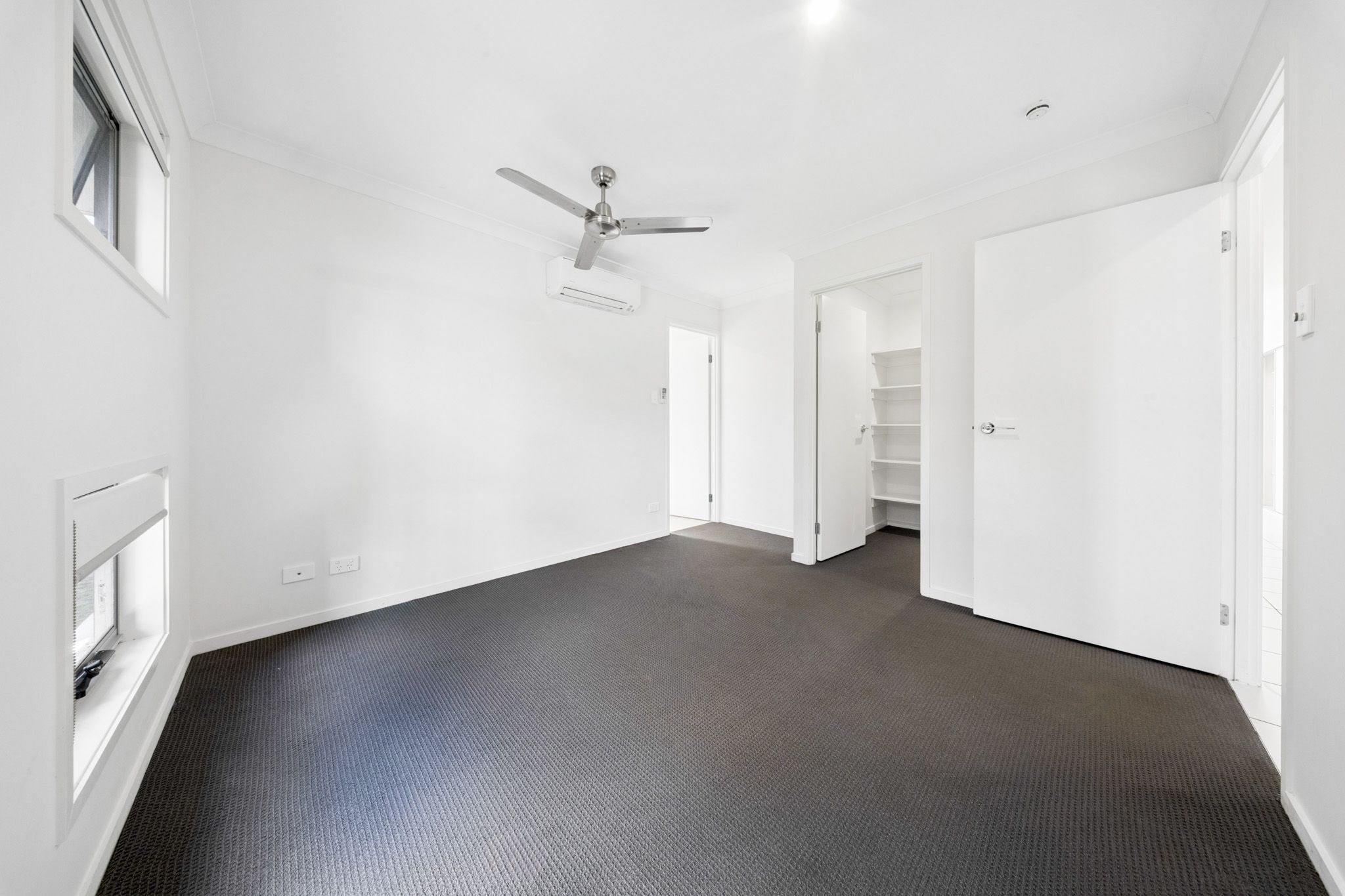 44 Dew Street — photo 9 of 24