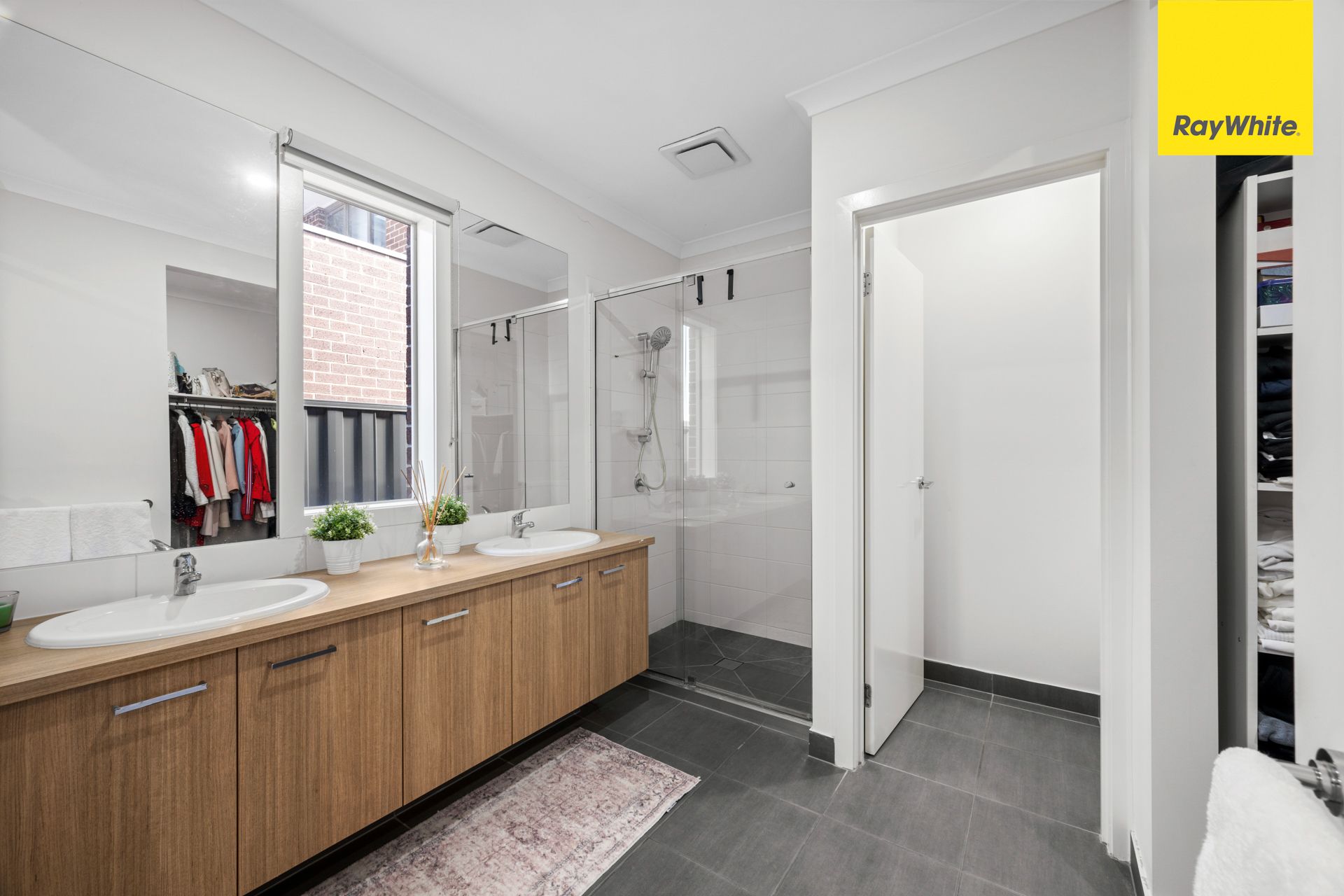 11 Macalister Grove — photo 4 of 23