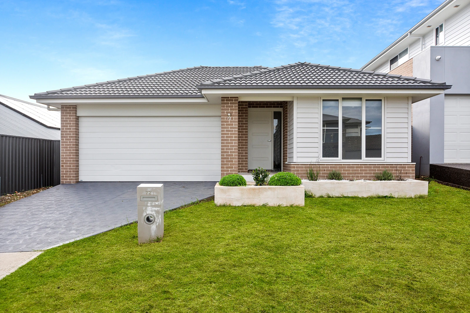 72 Bristlebird Drive, Calderwood, NSW 2527