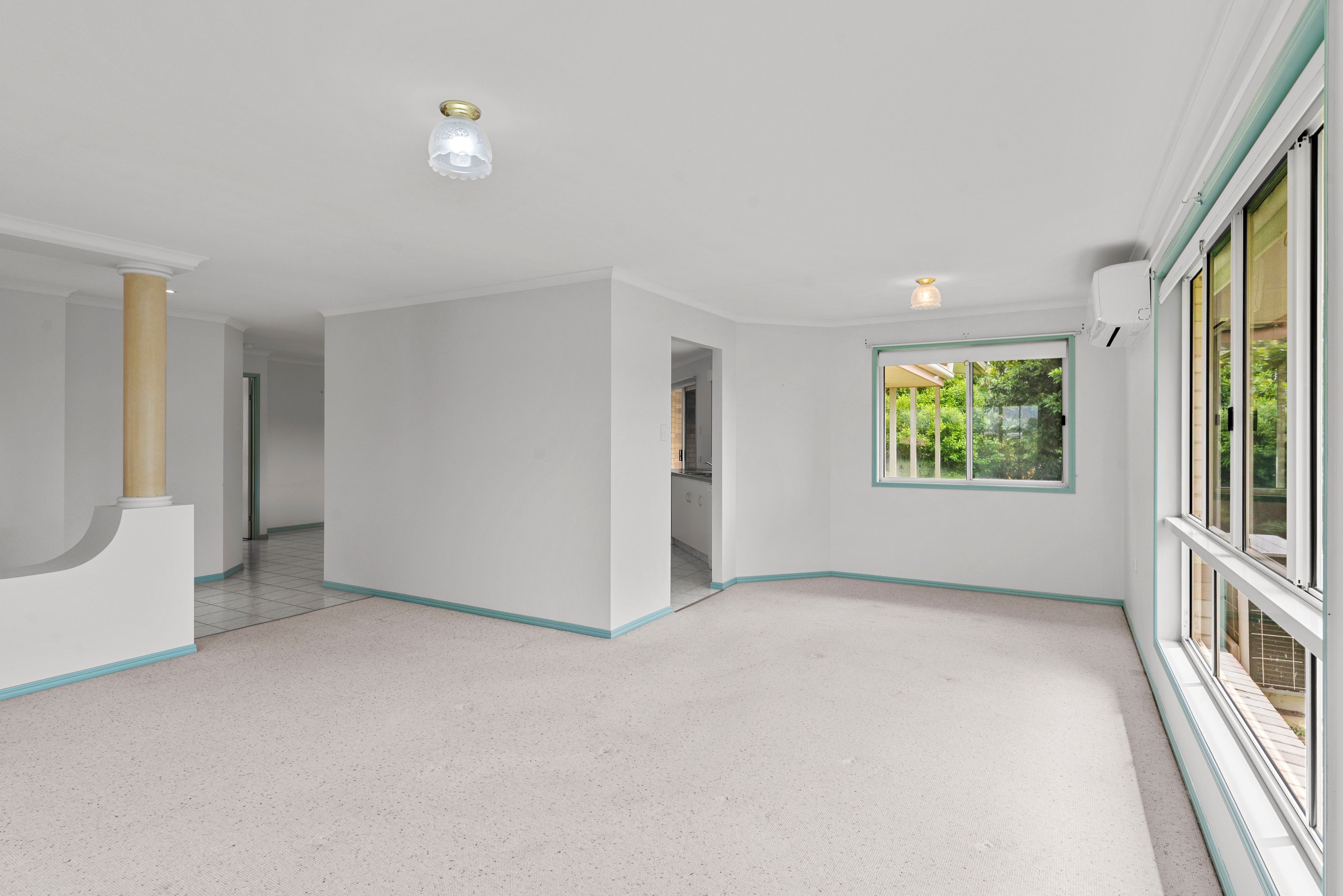 6 Colonial Court — photo 3 of 11