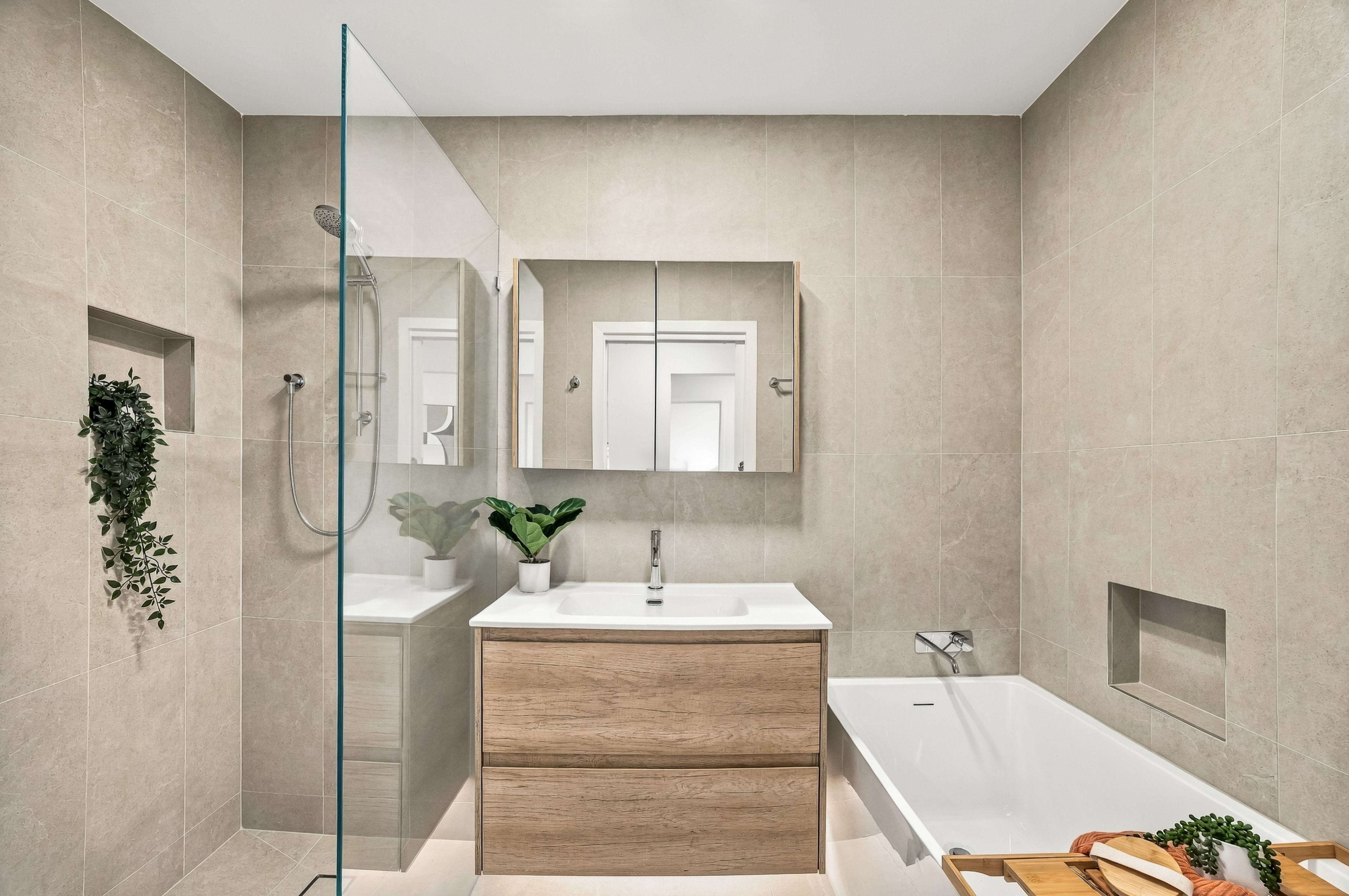 130 Somers Avenue — photo 10 of 15