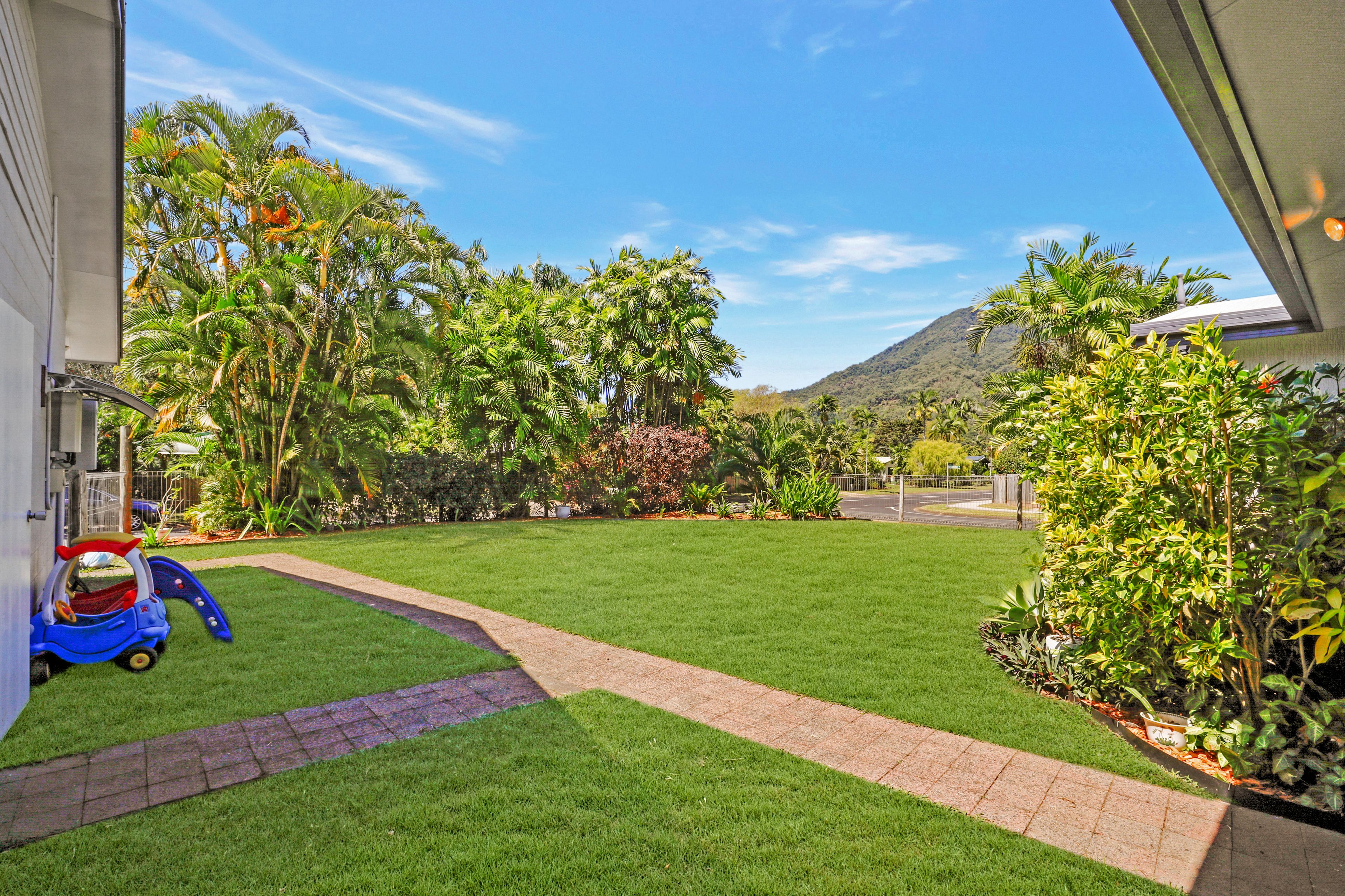 59 Impey Street, Caravonica, QLD 4878