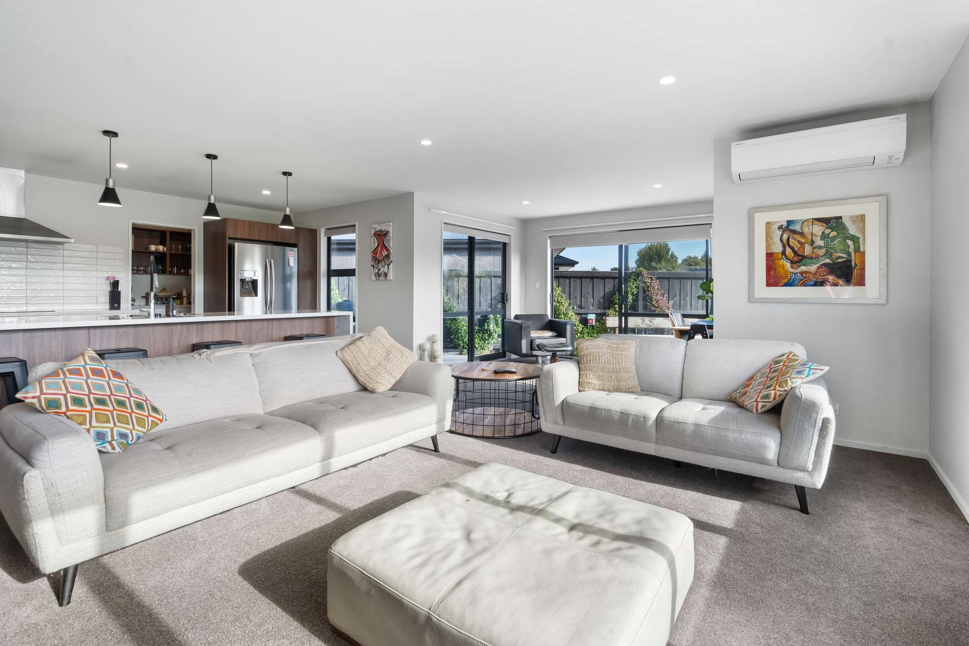 8 Bollington Avenue photo 7