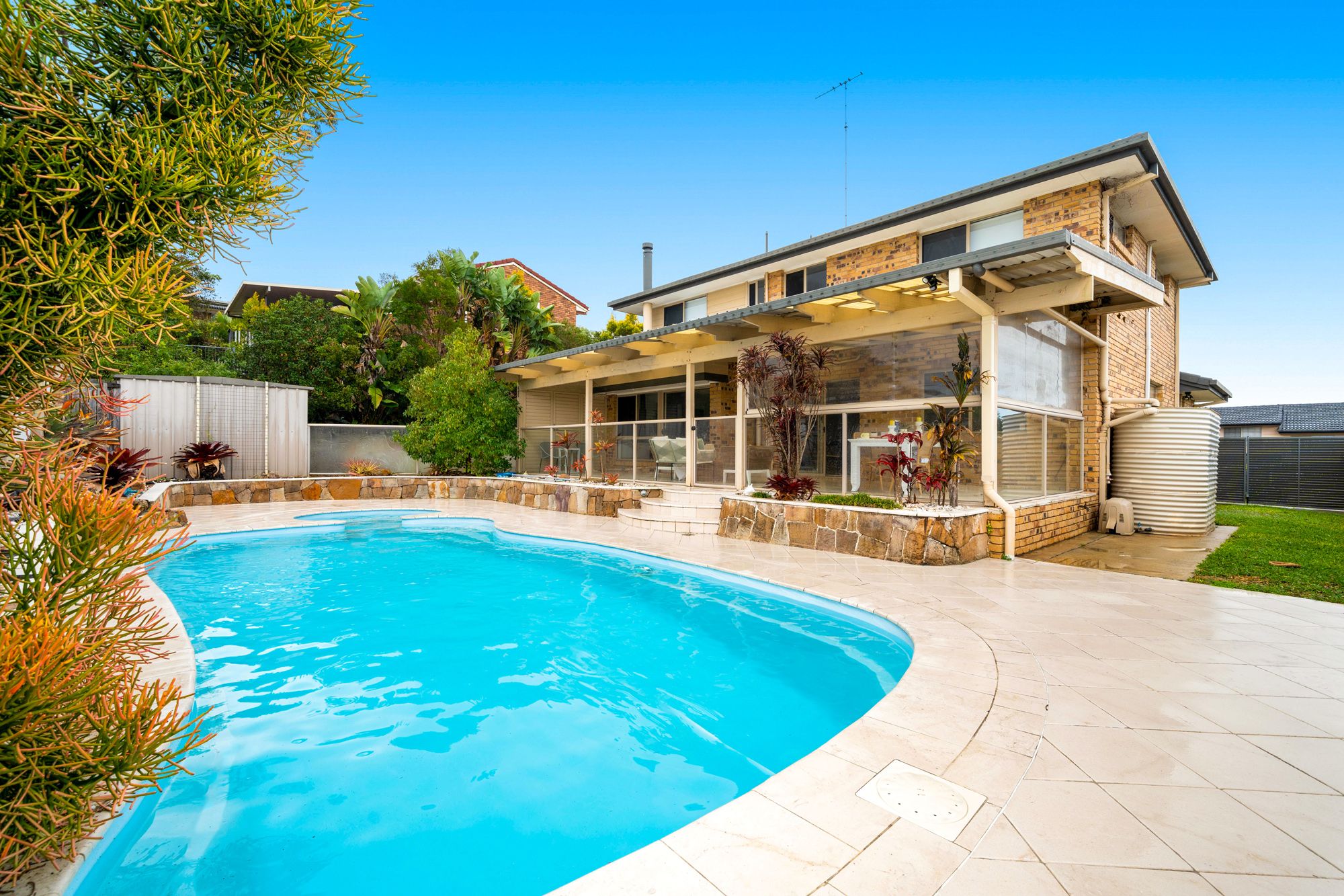16 Monnow Place, Carina, QLD 4152