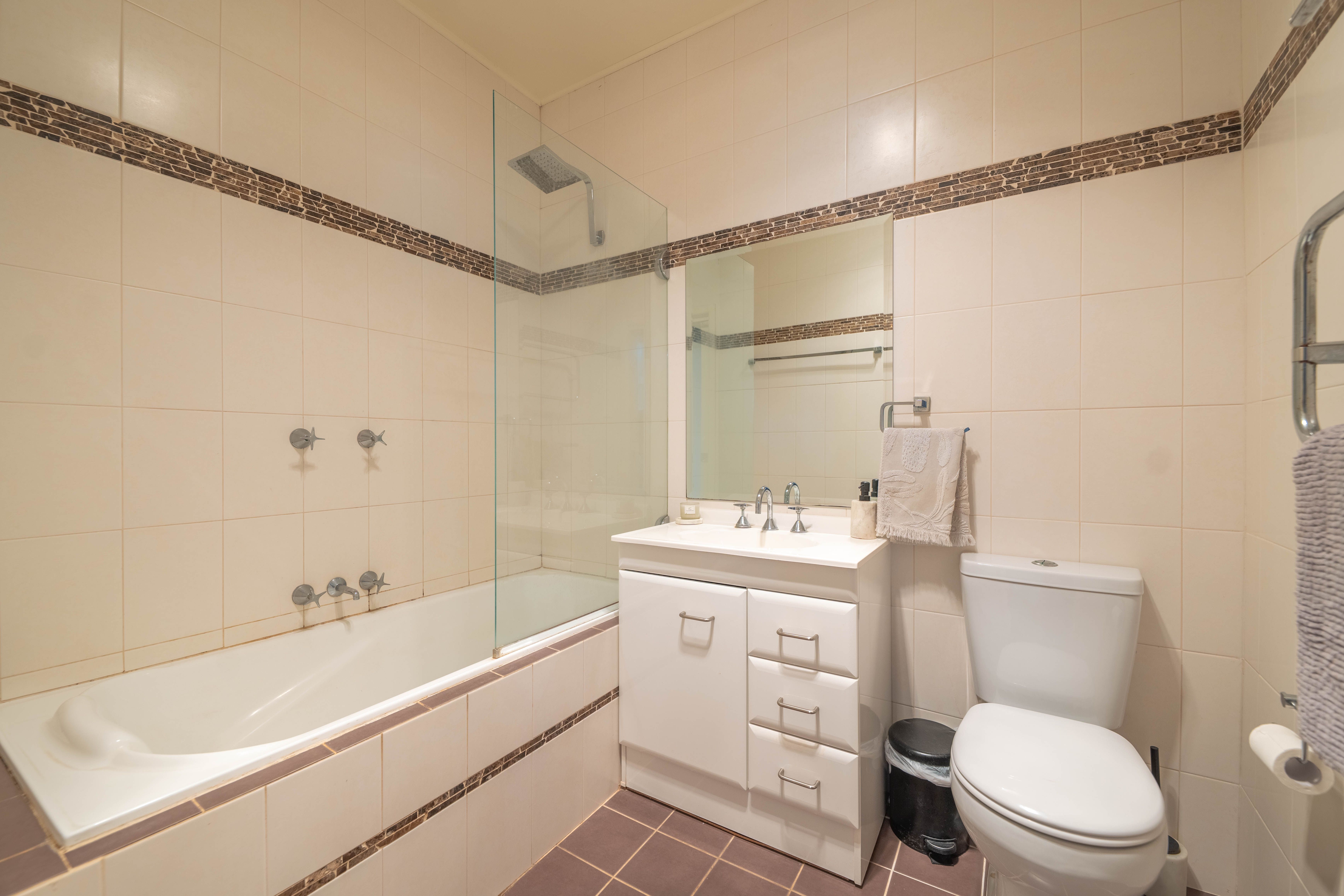 11 Barwin Street — photo 10 of 17