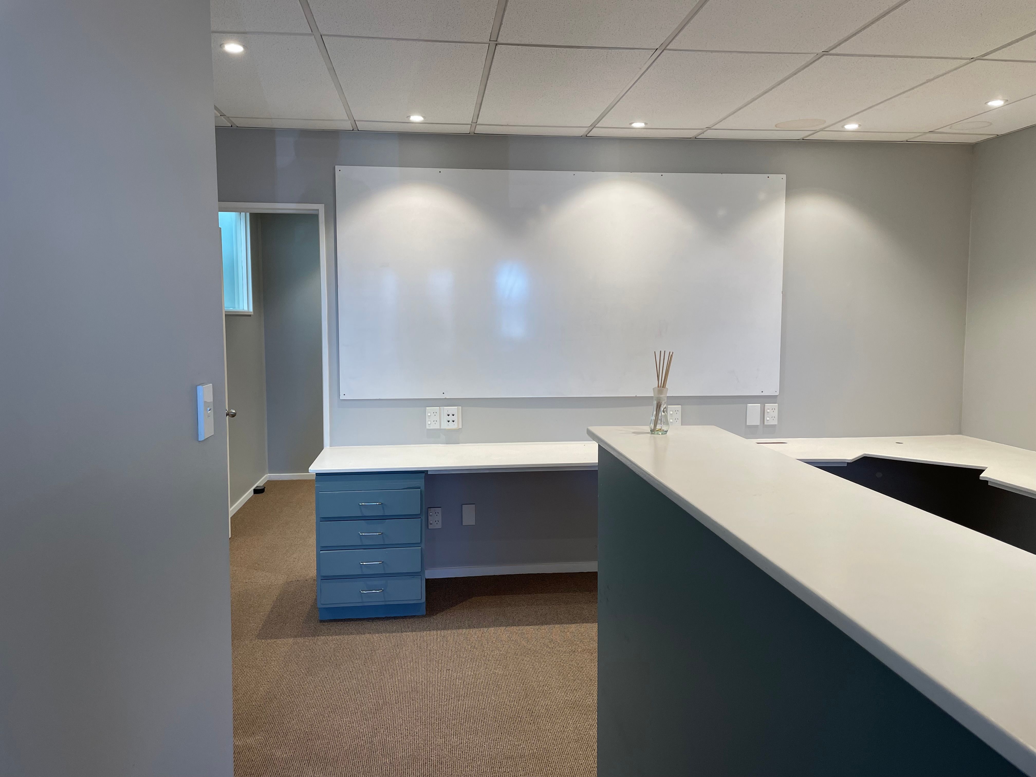3/22 Lowther Street, Sockburn, Christchurch City 8042 - Office Building ...
