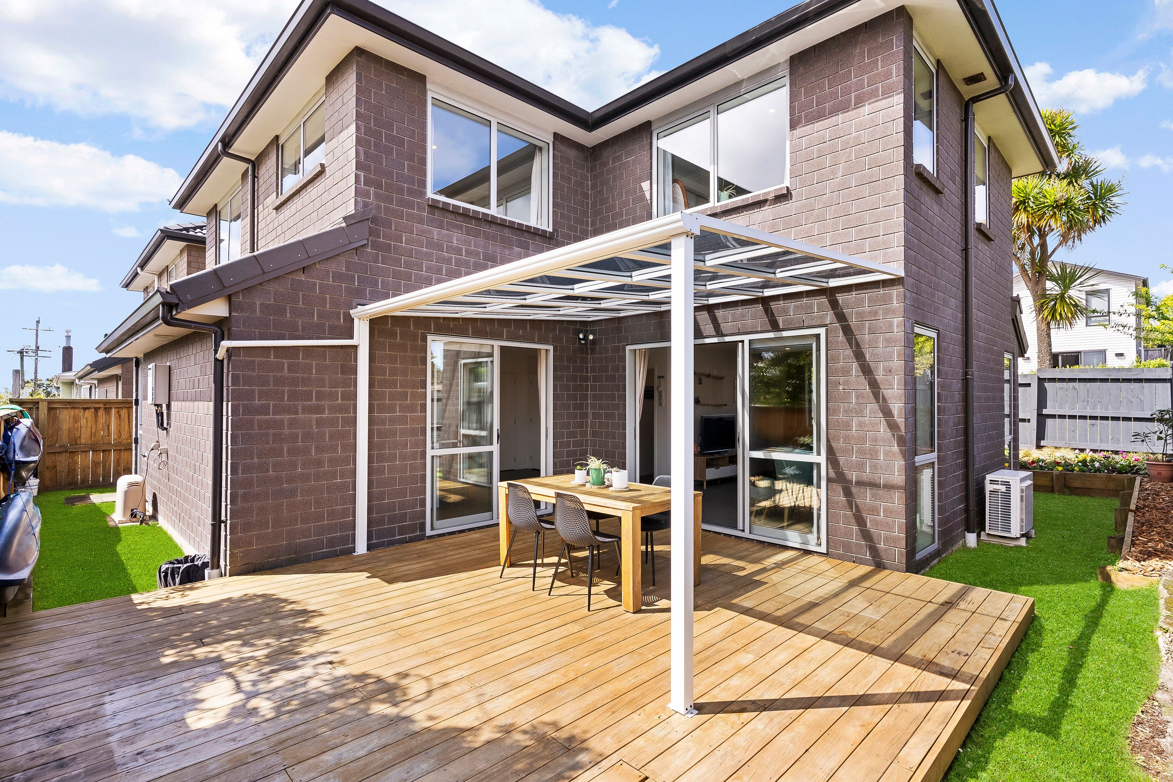 1A Grandison Crescent, New Lynn, Waitakere City