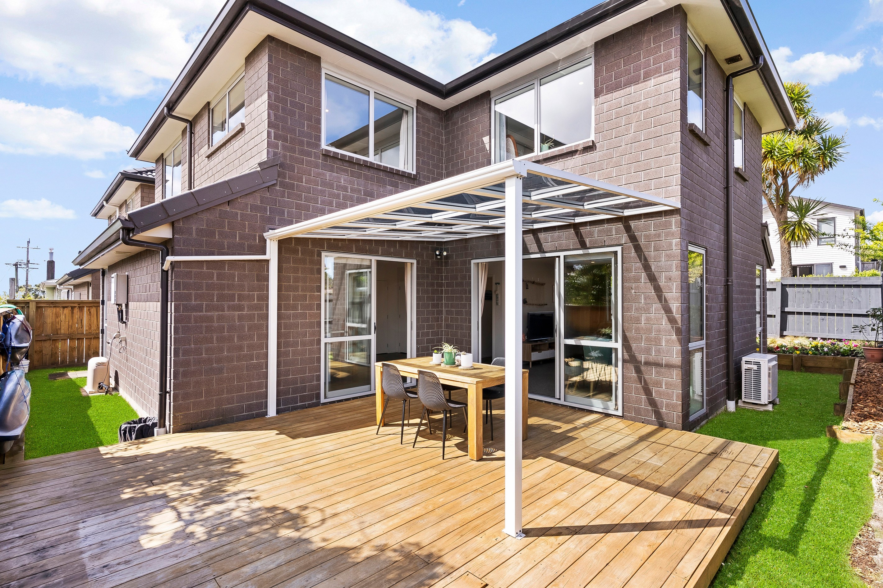 1A Grandison Crescent, New Lynn, Waitakere City