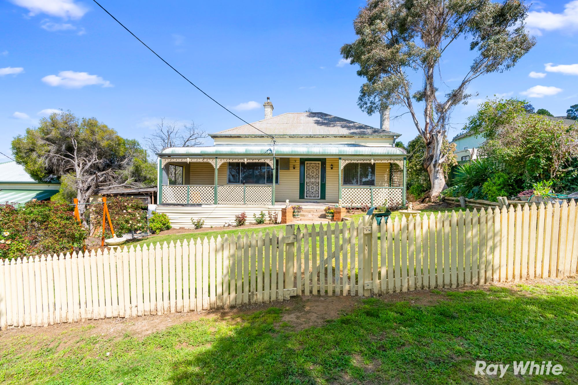 52 Kemp Street — photo 14 of 14