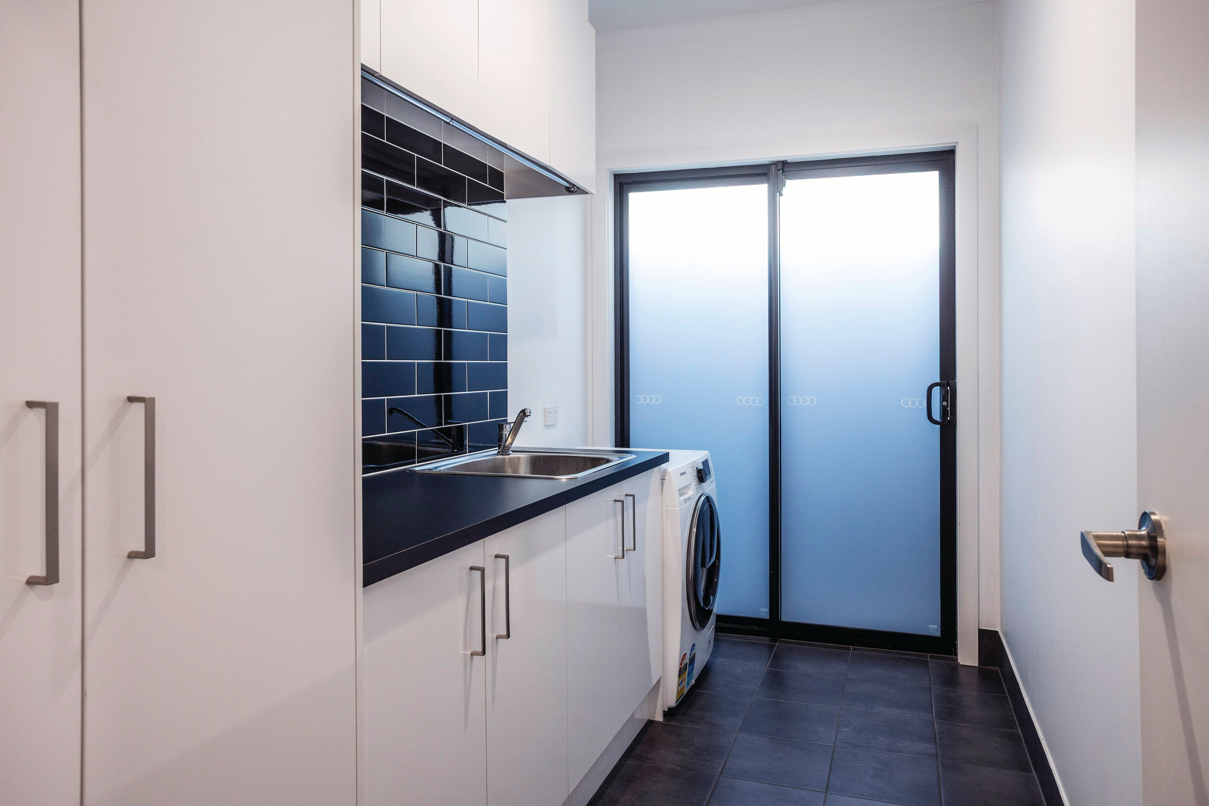 43 Nicholls Terrace — photo 12 of 30