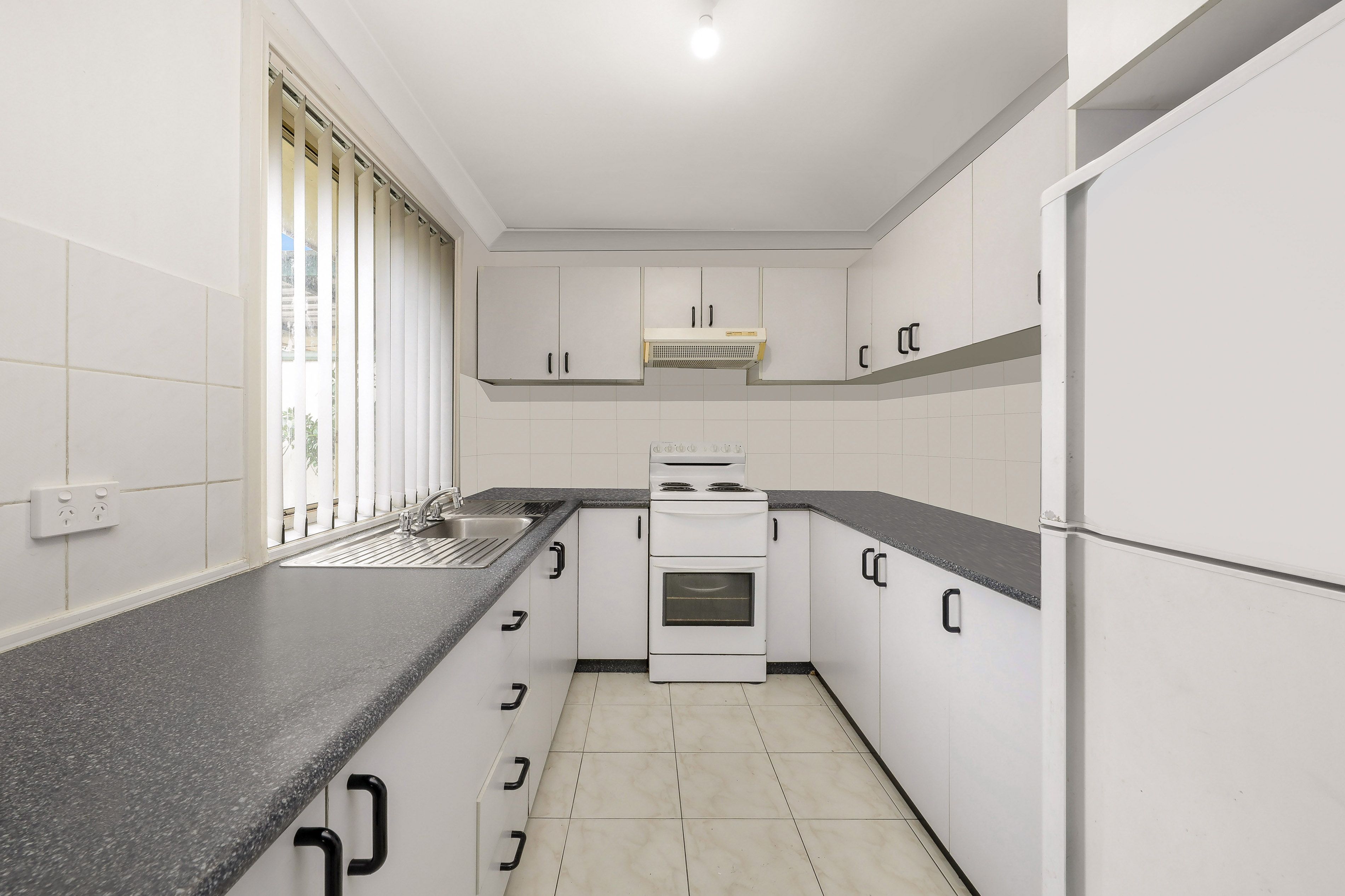 2/126 Orchard Road, Chester Hill, NSW 2162