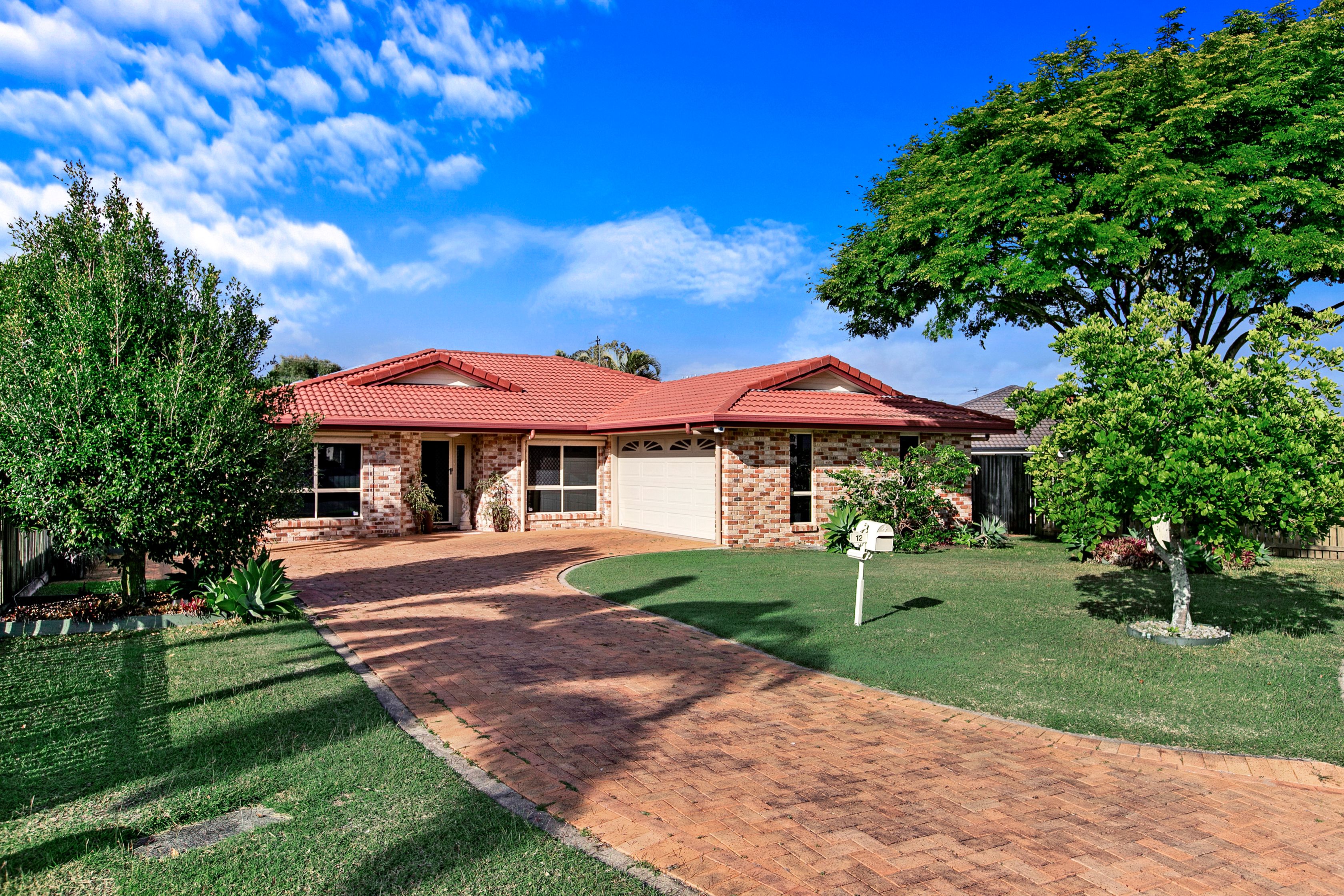 12 Montrose Close, Point Vernon, QLD 4655