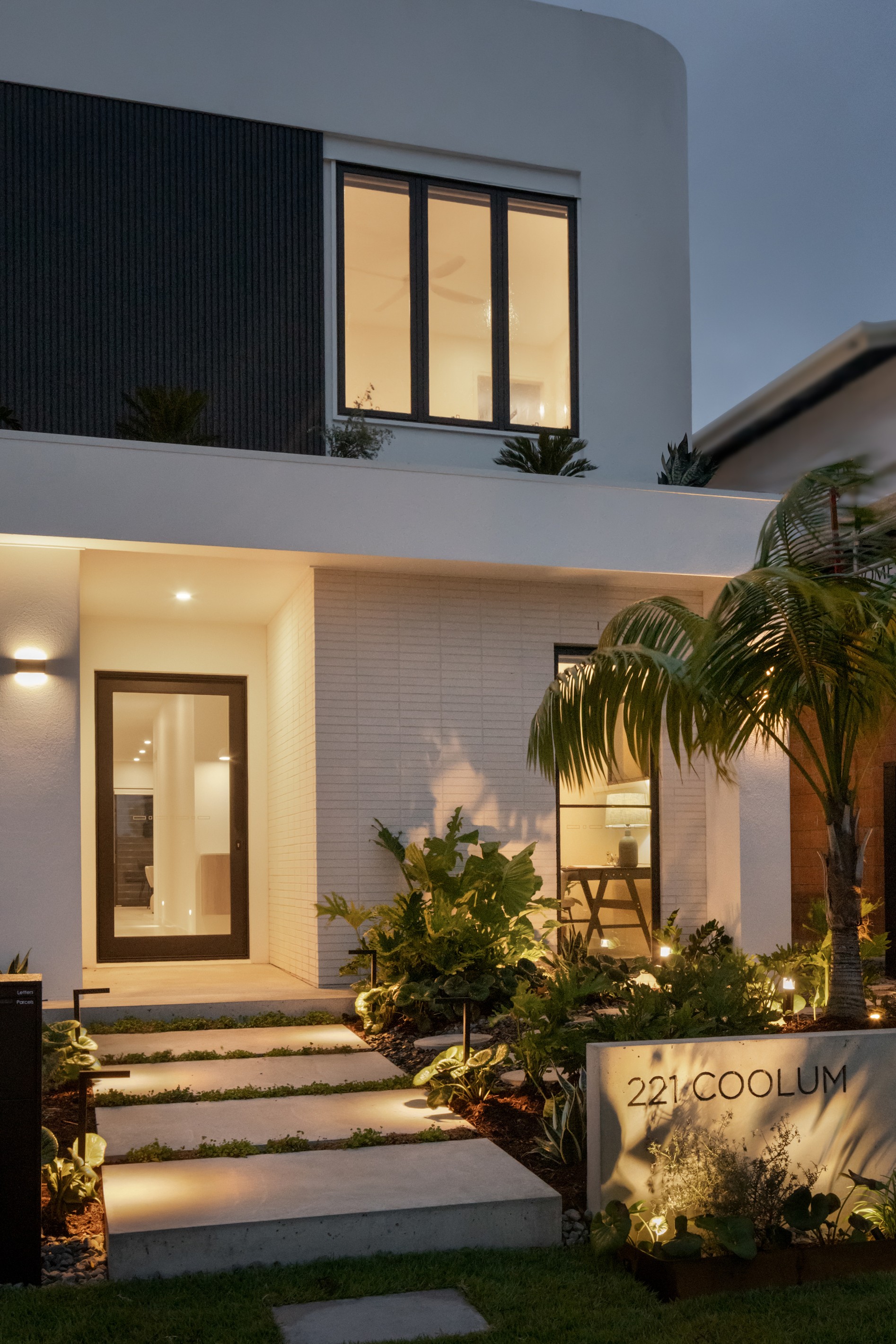 221 Coolum Parade, Newport, QLD 4020