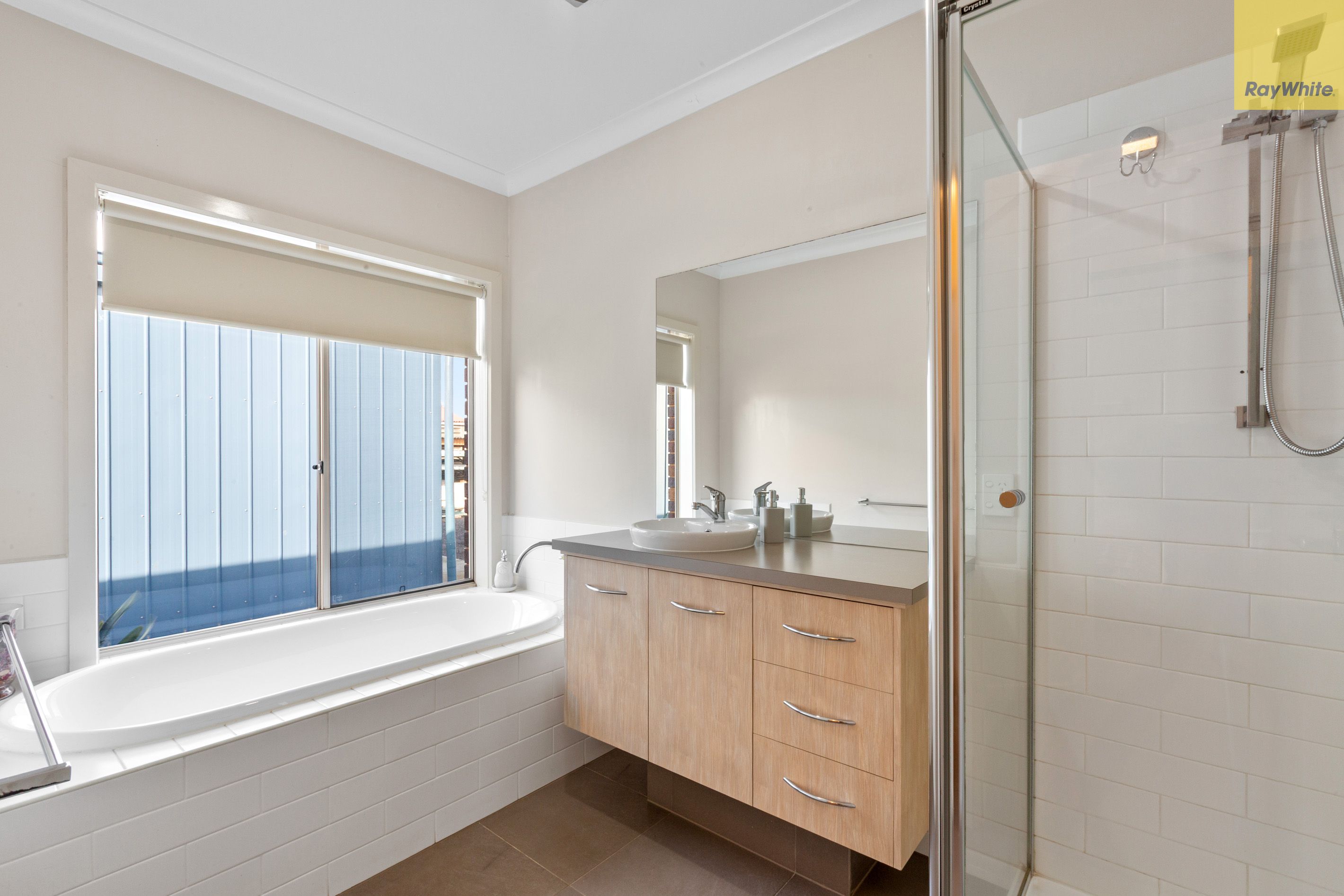 11 Eyrie Court — photo 17 of 27