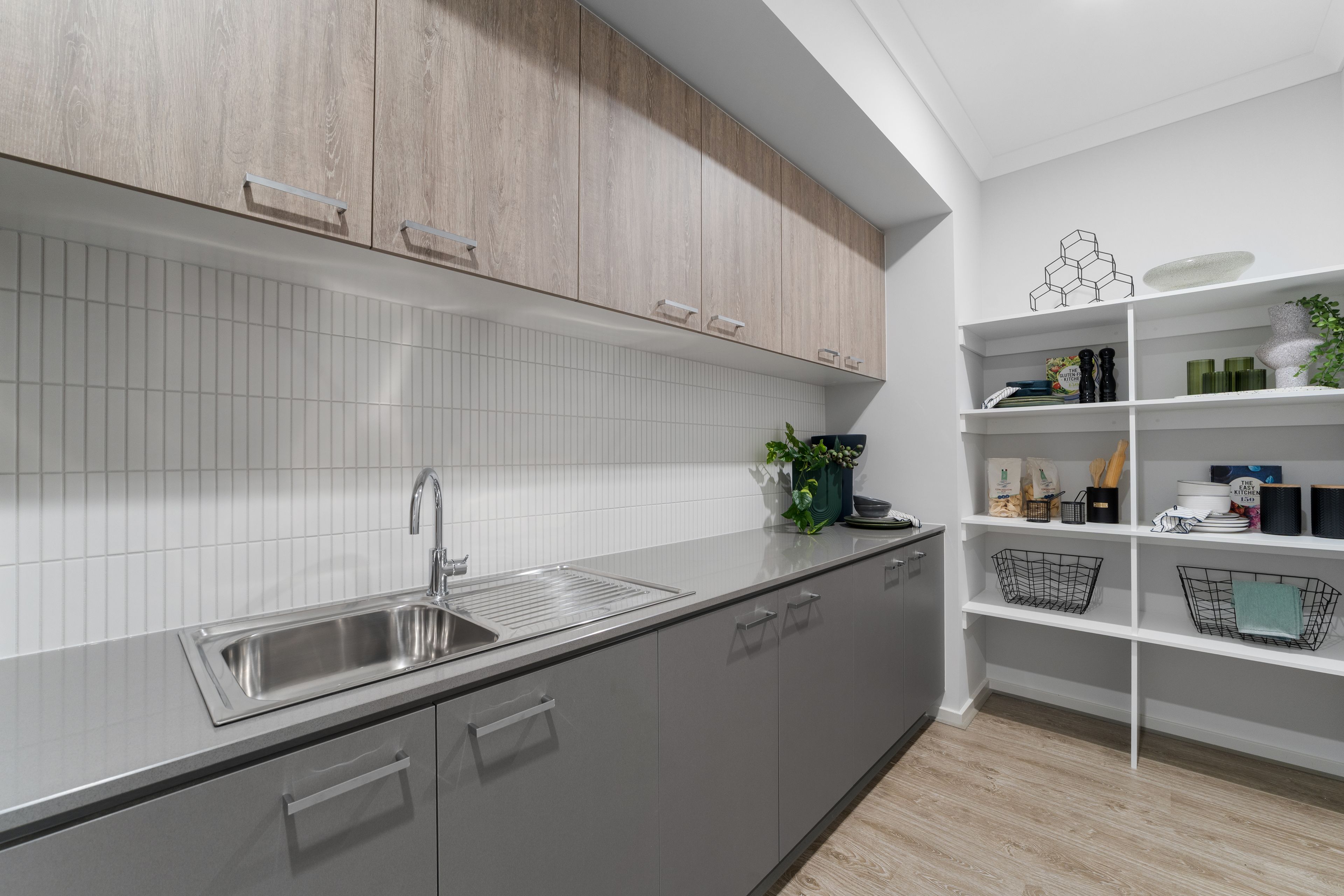 183 Honour Avenue — photo 6 of 23