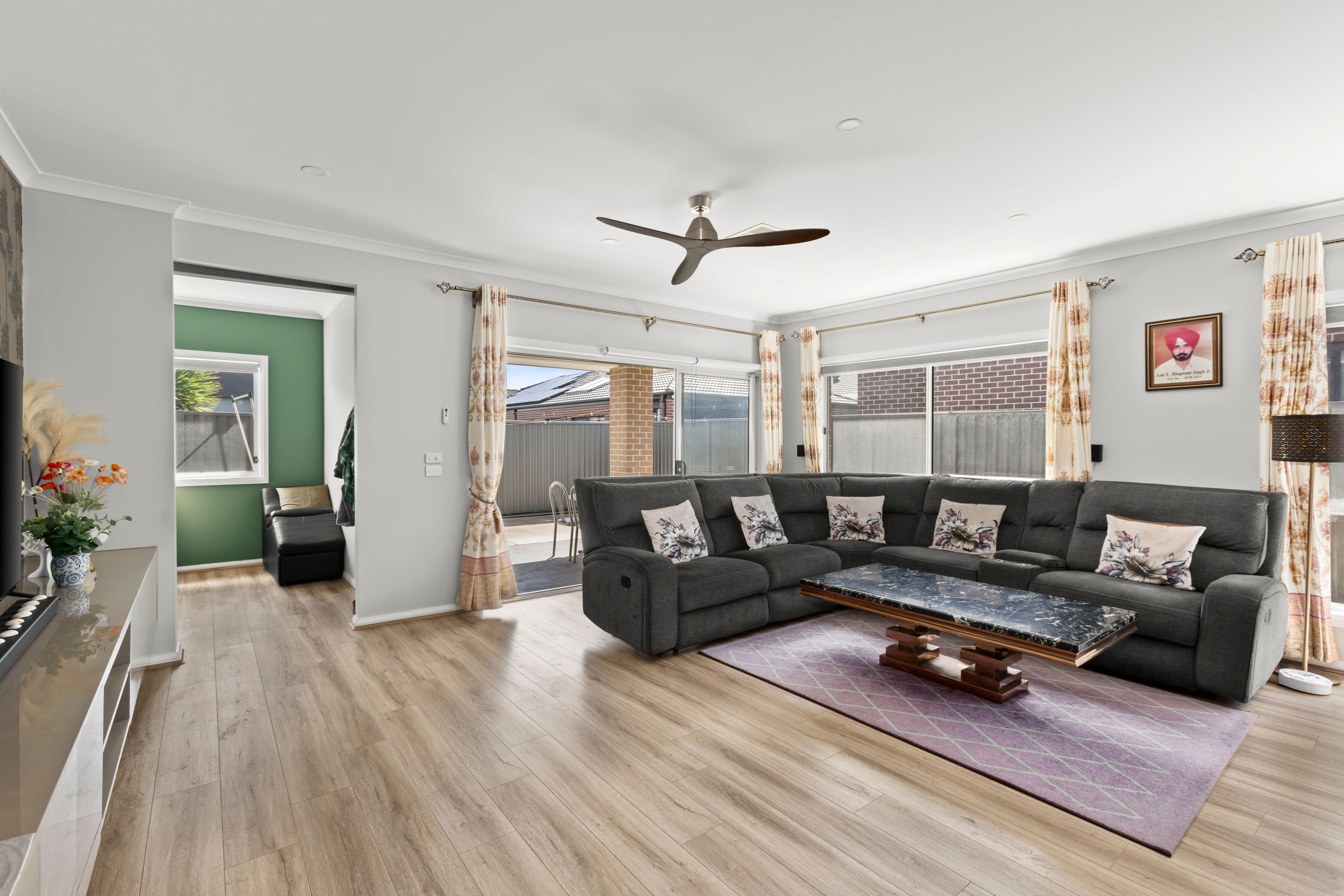 54 Canterbury Road West — photo 7 of 17