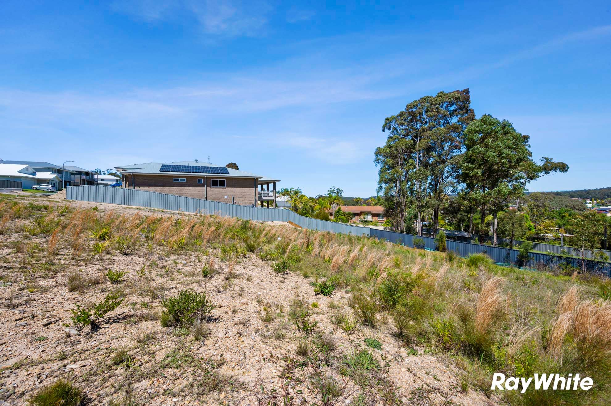 86 Freycinet Drive — photo 8 of 16