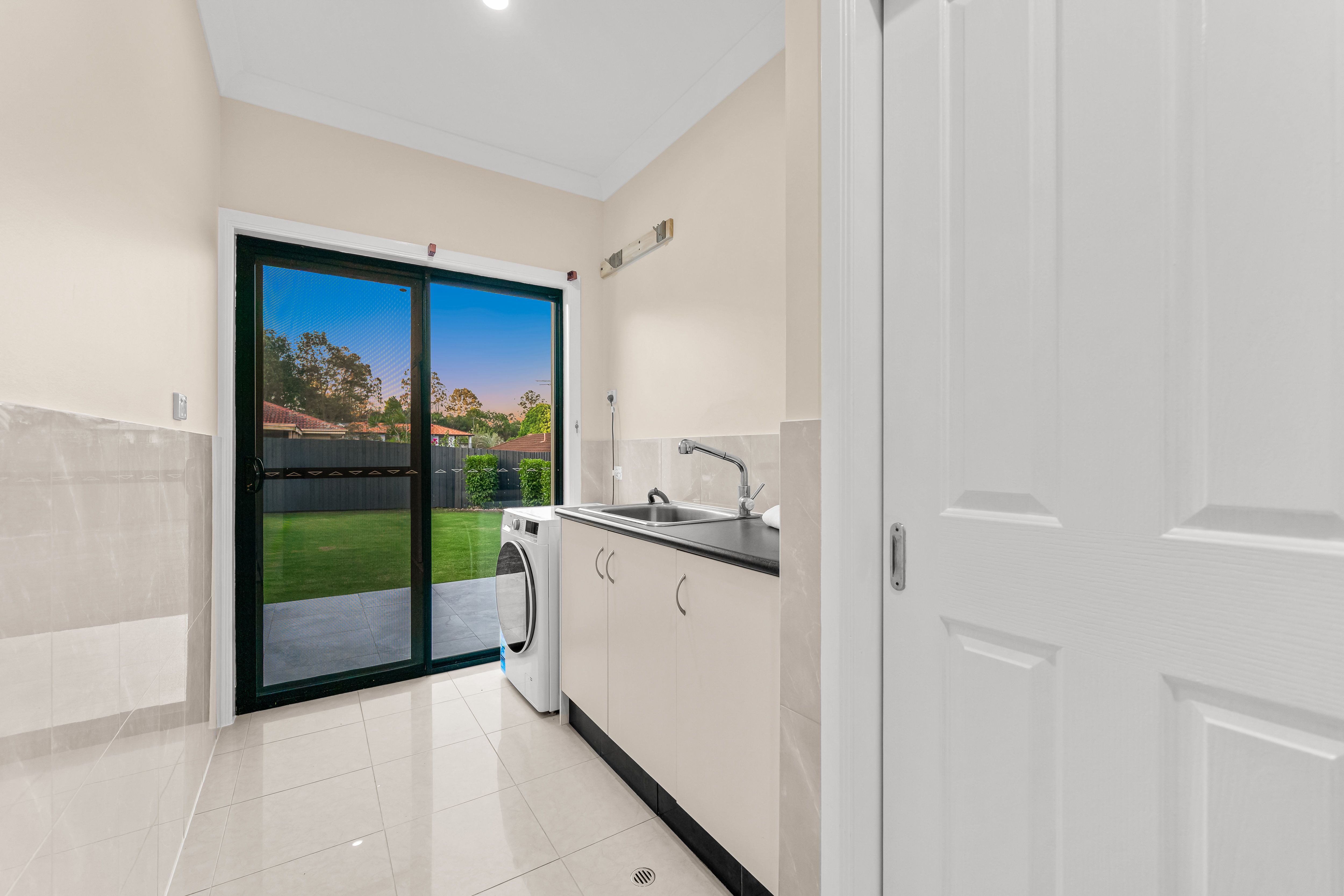 7 Kakadu Crescent — photo 23 of 27
